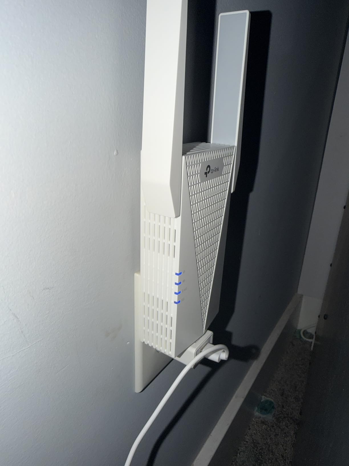 TP-Link RE615X AX1800 WiFi 6 Range Extender w/Ethernet Port | 1.8G Dual-Band Wireless Repeater Amplifier | Up to 2100 Sq. Ft., 64 Devices | Internet Signal Booster | APP Setup | EasyMesh Compatible customer photo 2