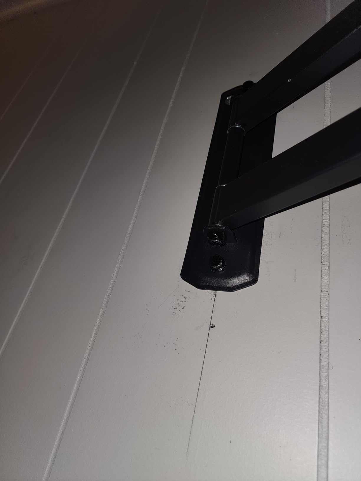 Perlegear Corner TV Wall Mount Long Arm TV Mount Bracket for 37-75 Inch TVs | Full Motion Wall Mount with 32.37