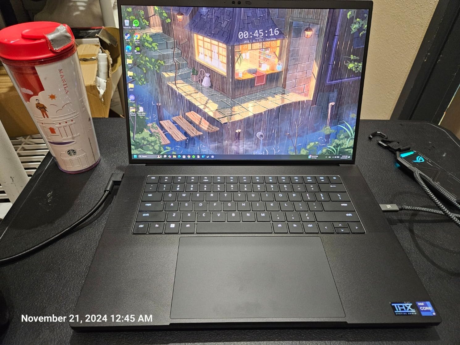 Razer Blade 16 Gaming Laptop: NVIDIA GeForce RTX 4080 - Intel Core i9-14900HX 14th Gen CPU - 16