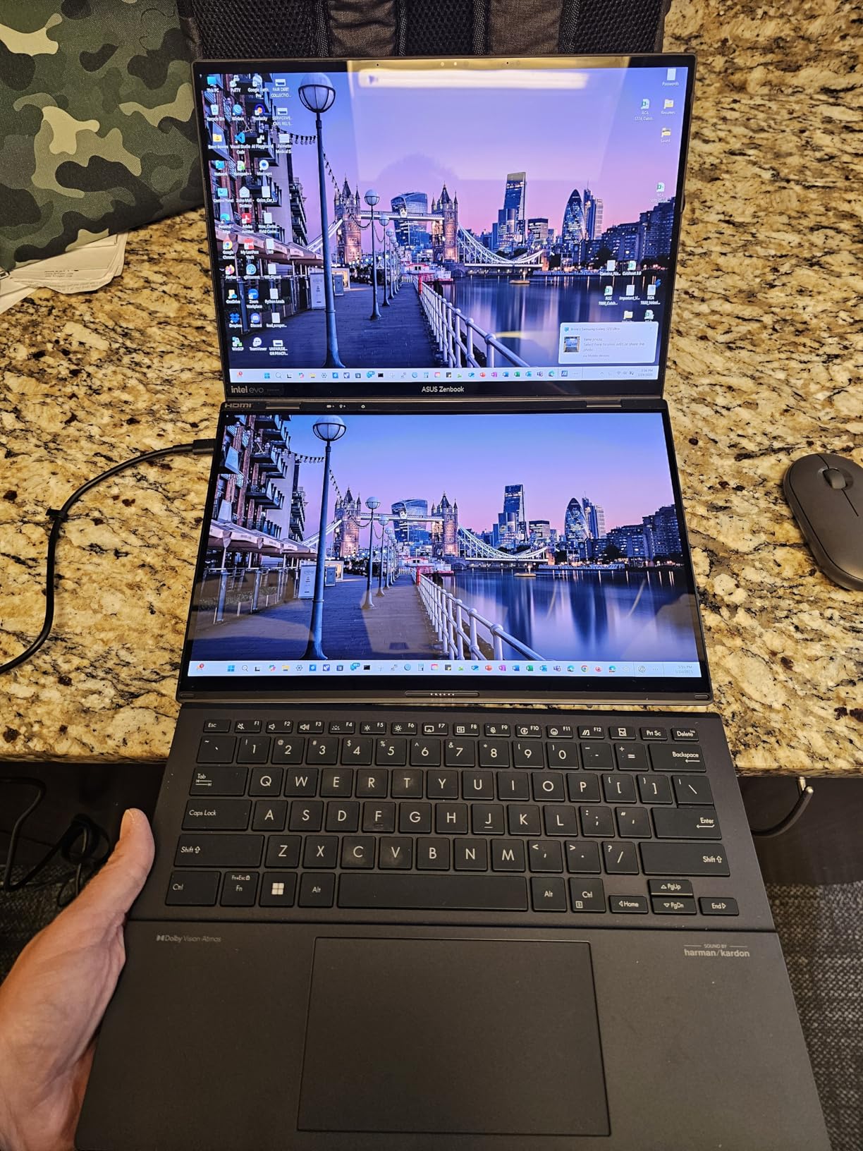 ASUS Zenbook Duo Laptop, Dual 14 ASUS Zenbook Duo Laptop, Dual 14