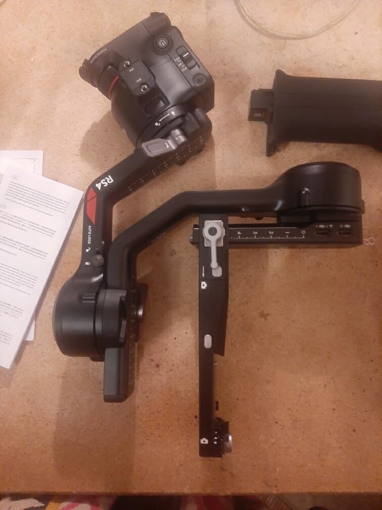 DJI RS 4, 3-Axis Gimbal Stabilizer for DSLR and Mirrorless Cameras Canon/Sony/Panasonic/Nikon/Fujifilm, 2nd-Gen Native Vertical Shooting, 2-Mode Switch Joystick, Teflon Axis Arms, Camera Gimbal Customer Review DJI RS 4, 3-Axis Gimbal Stabilizer for DSLR and Mirrorless Cameras Canon/Sony/Panasonic/Nikon/Fujifilm, 2nd-Gen Native Vertical Shooting, 2-Mode Switch Joystick, Teflon Axis Arms, Camera Gimbal - Customer Photo 4