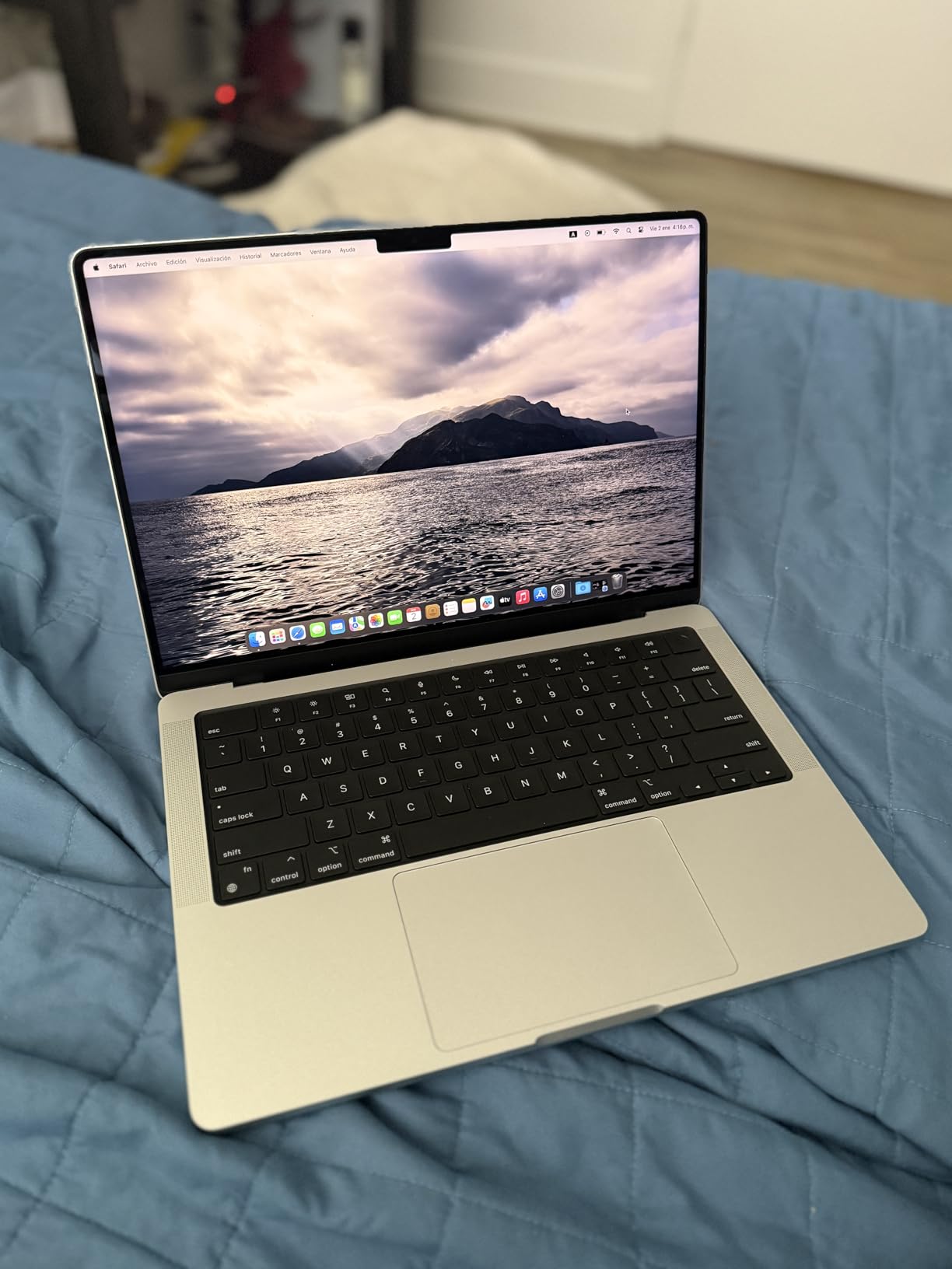 Apple 2023 MacBook Pro with Apple M3 chip 14-inch, 8GB RAM, 512GB SSD Space Gray (Renewed) - Customer Photo 1