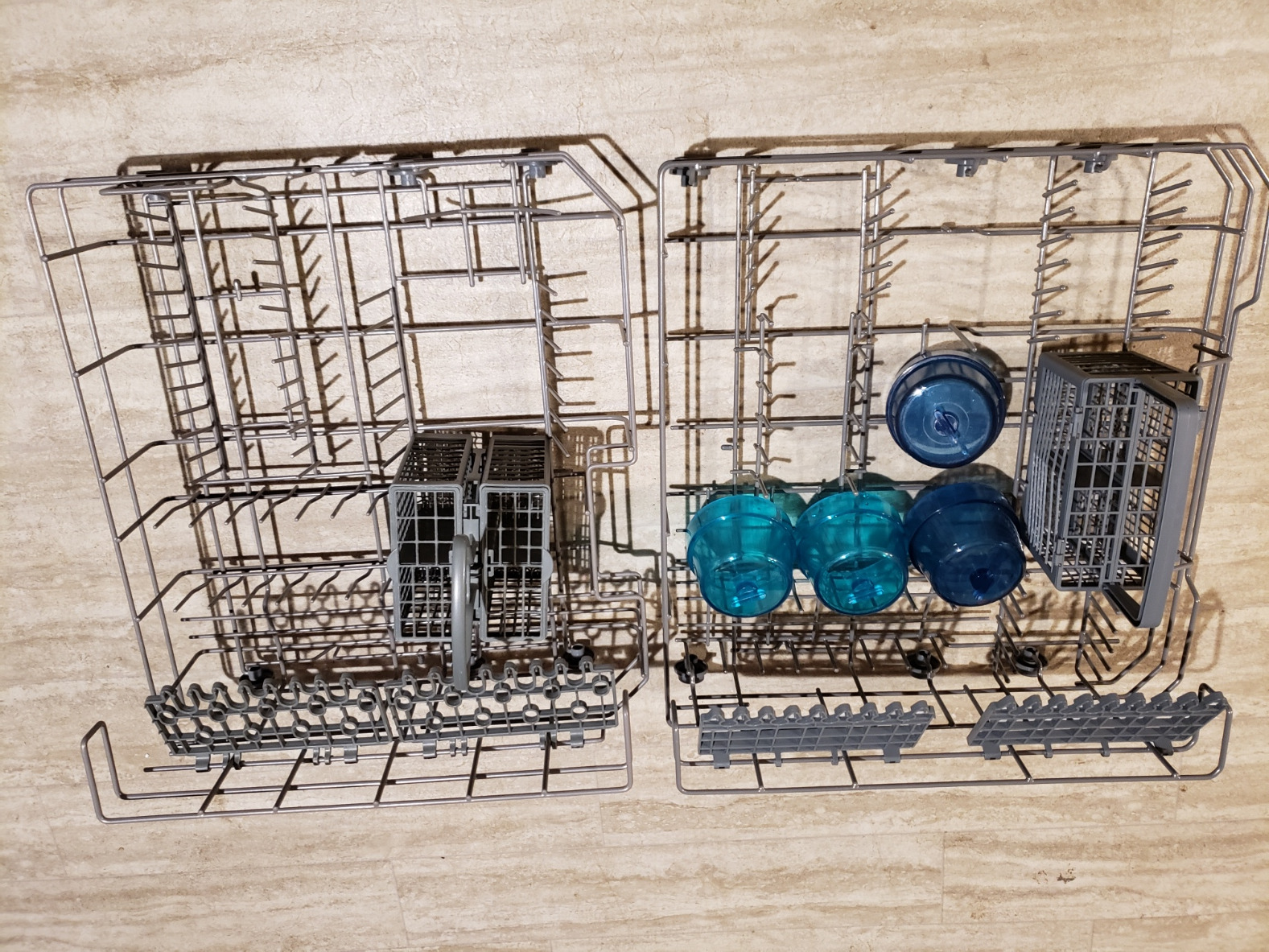 Farberware Compact 6-Place Setting Dishwasher - Portable Mini Countertop Dishwasher with 7 Wash Programs - Perfect for Small Spaces Like Apartment, Dorm, Boat, Camper/RV Customer Review Farberware Compact 6-Place Setting Dishwasher - Portable Mini Countertop Dishwasher with 7 Wash Programs - Perfect for Small Spaces Like Apartment, Dorm, Boat, Camper/RV - Customer Photo 1