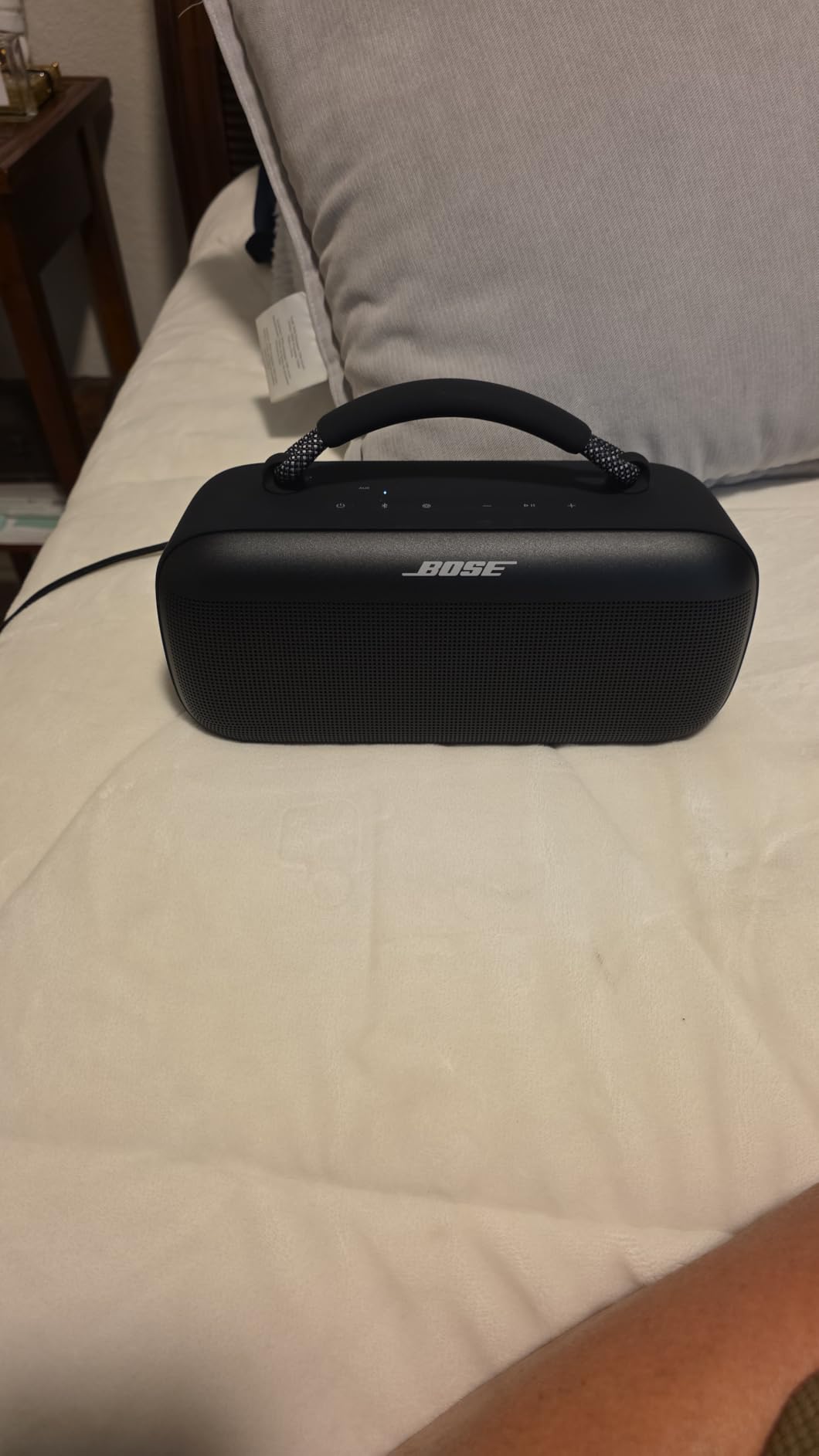 Bose SoundLink Max Bluetooth Speaker - Portable Wireless Party Speaker, IP67 Waterproof, Rope Handle, Up to 20 Hours of Playtime, USB-C, Built-in 3.5mm AUX Input, Black customer photo 2