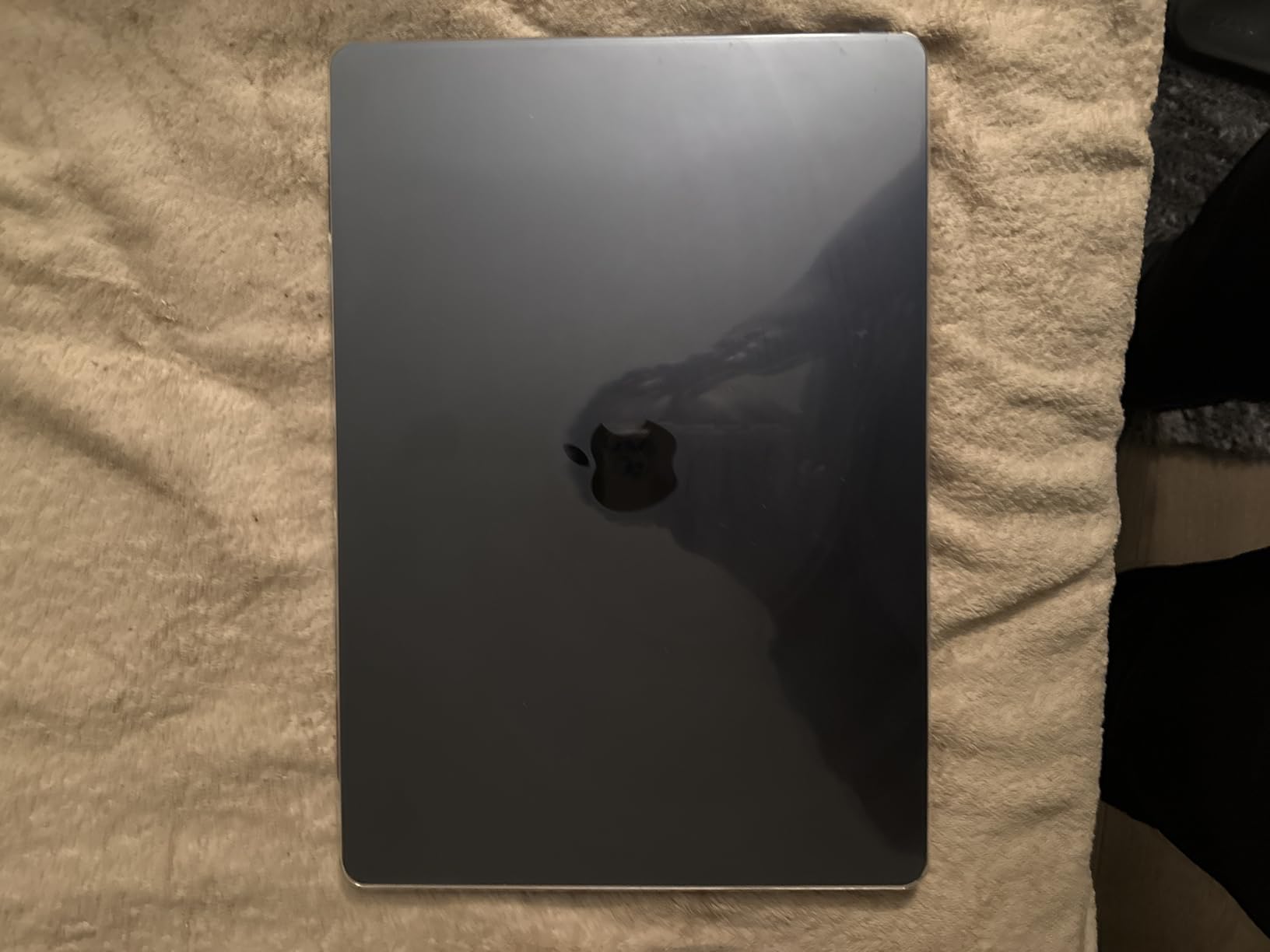 2024 MacBook Air 15-inch Laptop with M3 chip: Built for Apple Intelligence, 15.3-inch Liquid Retina Display, 16GB Unified Memory, 512GB SSD Storage, Backlit Keyboard, Touch ID; Midnight Customer Review 2024 MacBook Air 15-inch Laptop with M3 chip: Built for Apple Intelligence, 15.3-inch Liquid Retina Display, 16GB Unified Memory, 512GB SSD Storage, Backlit Keyboard, Touch ID; Midnight - Customer Photo 1