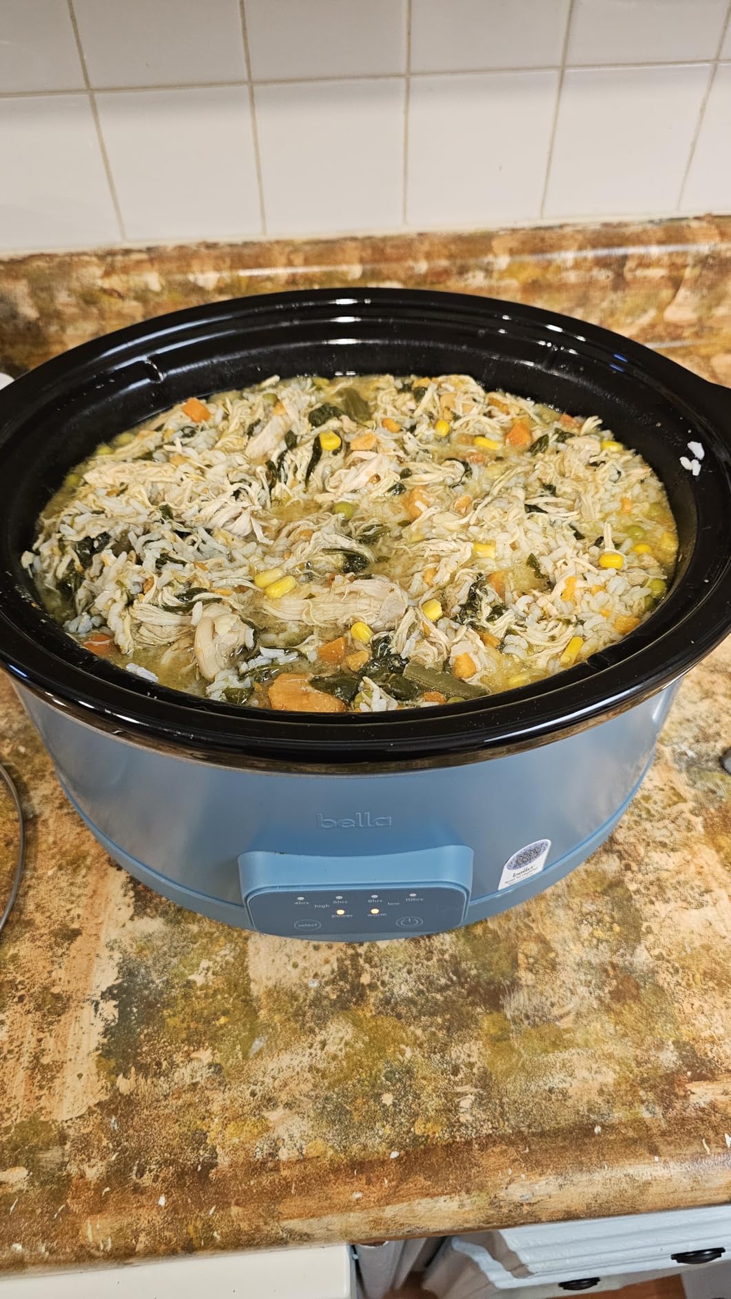 bella 6.0 Qt Programmable Slow Cooker, Ceramic Nonstick Coating, Adjustable Temperature & Cooking Times, Dishwasher Safe Stoneware Pot & Tempered Glass Lid, Tangle Free Cord Wrap, Oatmilk - Customer Photo 2