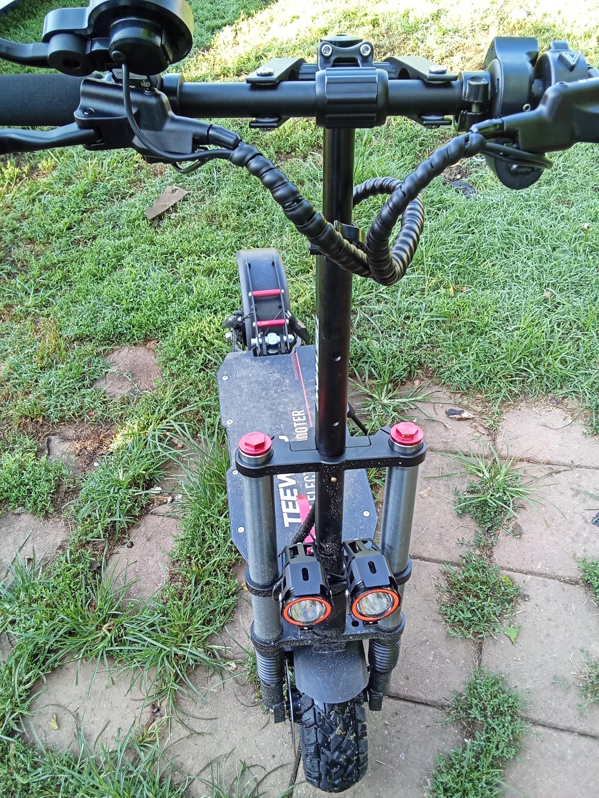 Electric Scooter, Teewing X5 55mph Adult Scooters, with Seat - 6000W Dual Motor, 75 Miles Long Range & 60V38AH Lithium Battery, 11 inch Tubeless Hybrid Tires - Customer Photo 1