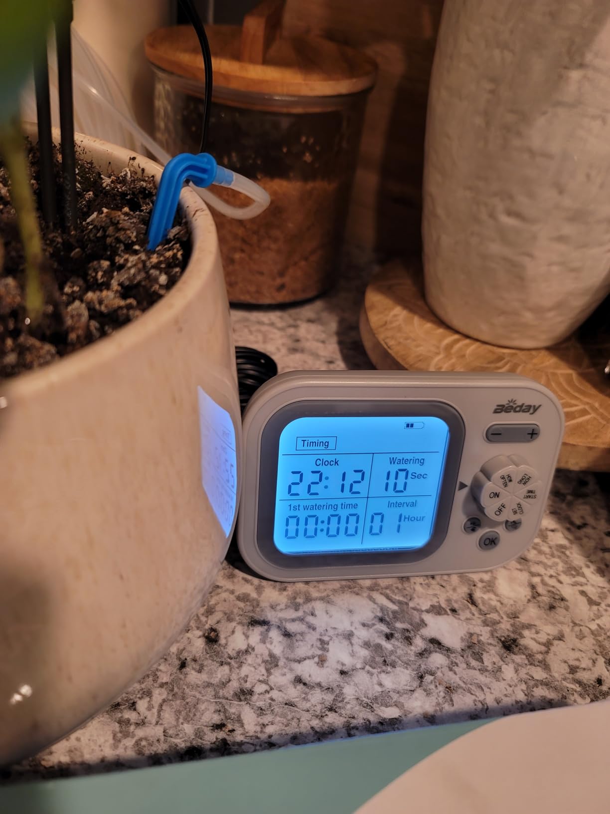 Automatic Drip Irrigation System for Indoor Plants, 2026 Automatic Plant Waterer for 15 Potted Plants Watering with Anti-Siphon and Humidity Mode, Timer, Rechargeable Vacation Self-Watering Pump customer photo 1