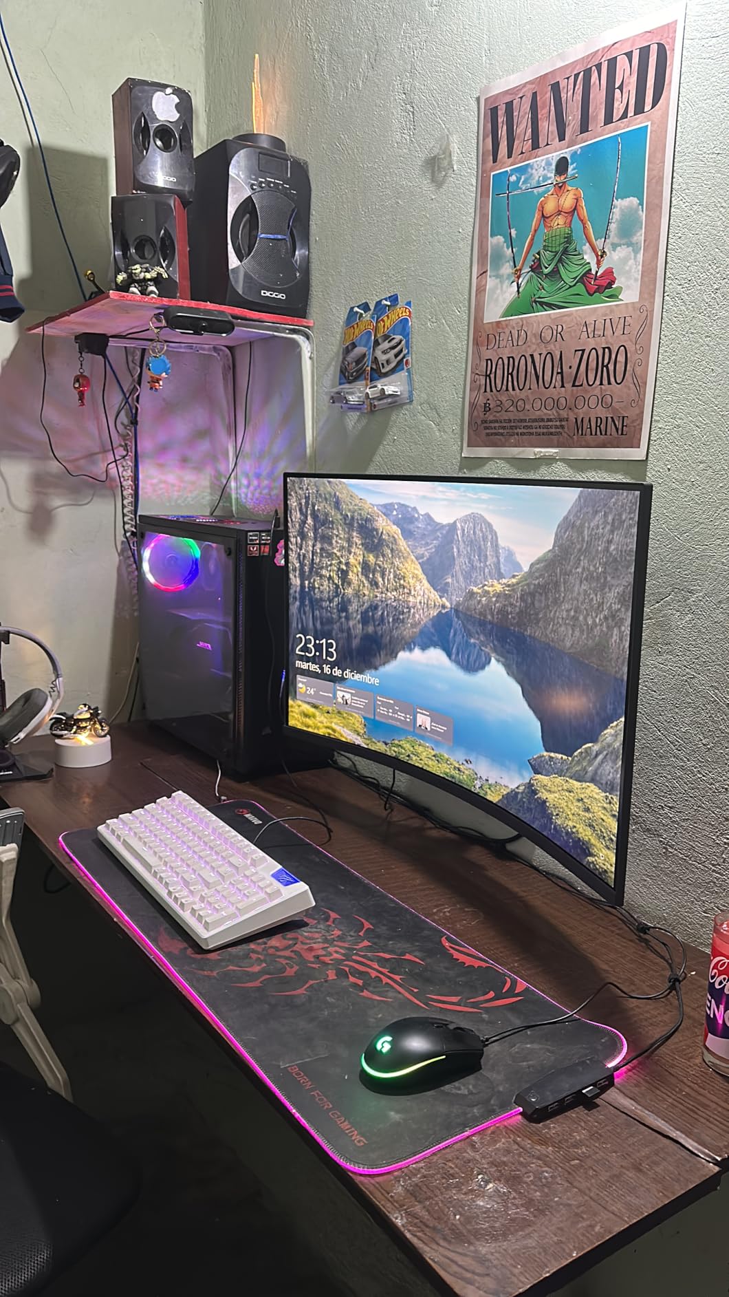 LG 27GS60QC-B Ultragear Curved Gaming Monitor 27-Inch QHD (2560x1440) 180Hz 1ms 1000R AMD FreeSync HDR10 HDMIx2 DisplayPort Borderless Design customer photo 2