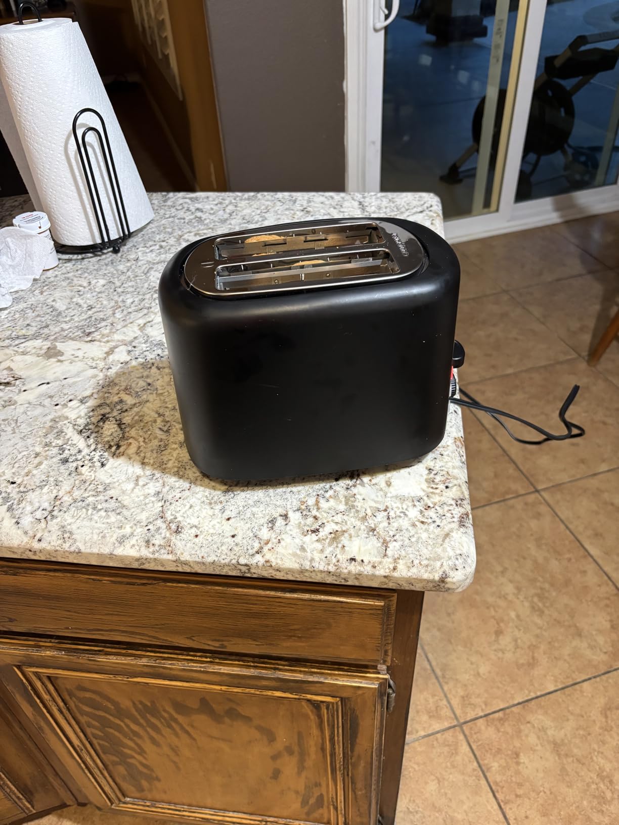 Amazon Basics 4 Slice Toaster, With 7 Browning Settings, Extra Wide Slots For Bagels and Special Breads, Removable Easy-to-Clean Crumb Trays, Cancel/Defrost/Bagel Buttons, 1500W, Black & Silver Customer Review Amazon Basics 4 Slice Toaster, With 7 Browning Settings, Extra Wide Slots For Bagels and Special Breads, Removable Easy-to-Clean Crumb Trays, Cancel/Defrost/Bagel Buttons, 1500W, Black & Silver - Customer Photo 2