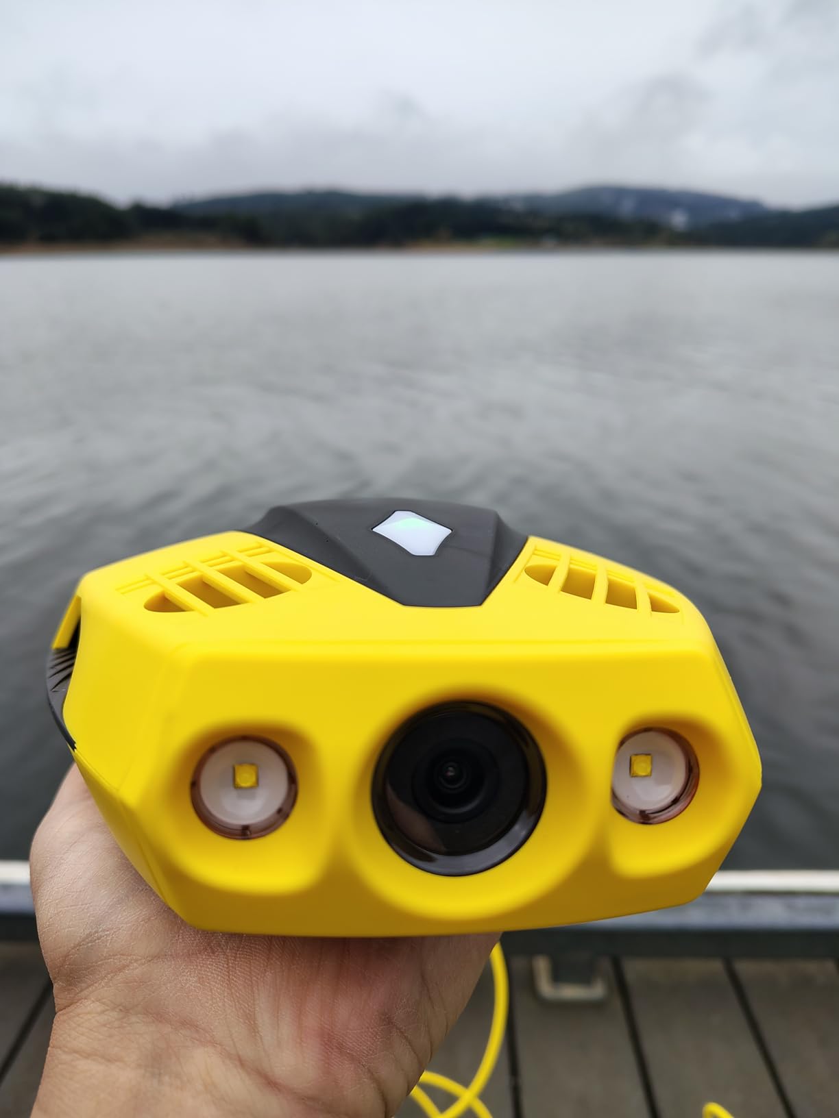 CHASING DORY Underwater Drone - Palm-Sized 1080p Full HD Underwater Drone with Camera for Real Time Viewing, APP Remote Control (Yellow) Customer Review CHASING DORY Underwater Drone - Palm-Sized 1080p Full HD Underwater Drone with Camera for Real Time Viewing, APP Remote Control (Yellow) - Customer Photo 2