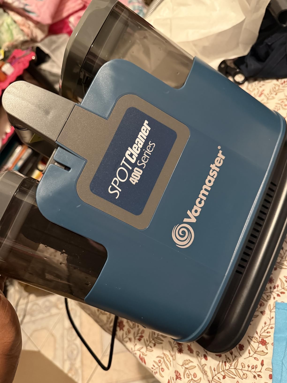 Vacmaster SCB301 400 Series Portable Carpet & Upholstery Spot Cleaner Machine, 15Kpa Power Suction with Versatile Tools for Pets, Area Rugs and Couches Customer Review Vacmaster SCB301 400 Series Portable Carpet & Upholstery Spot Cleaner Machine, 15Kpa Power Suction with Versatile Tools for Pets, Area Rugs and Couches - Customer Photo 2