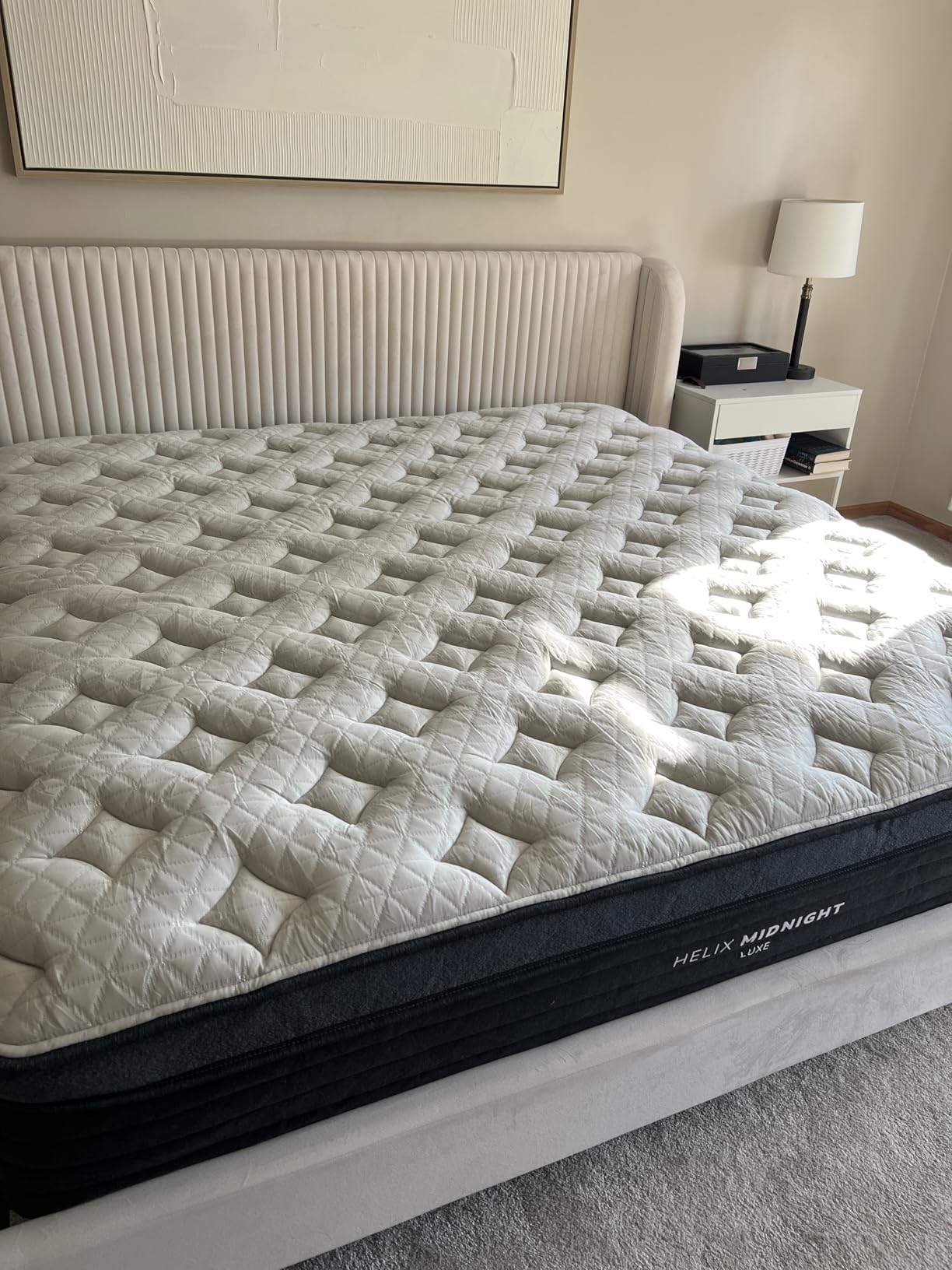 Helix Midnight Luxe with GlacioTex Cooling Mattress, Queen Customer Review Helix Midnight Luxe with GlacioTex Cooling Mattress, Queen - Customer Photo 1