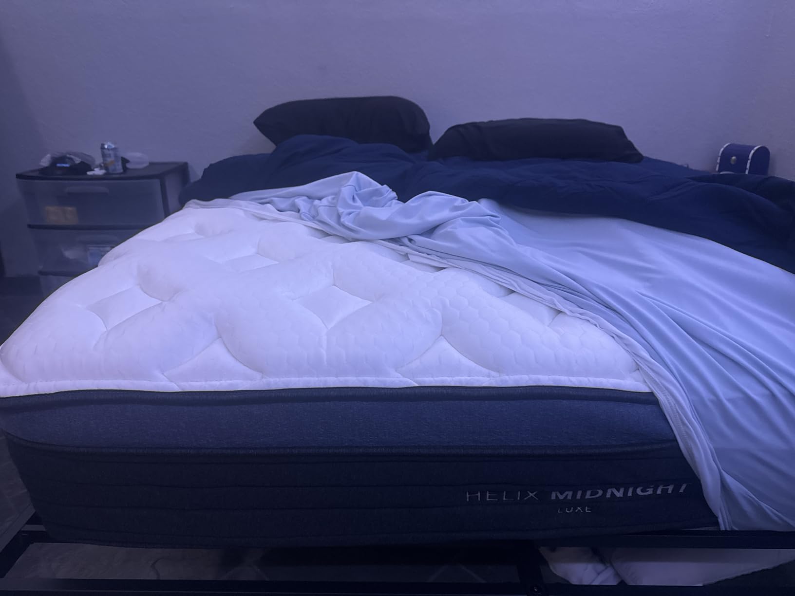 Helix Midnight Luxe Mattress, California King Customer Review Helix Midnight Luxe Mattress, California King - Customer Photo 2