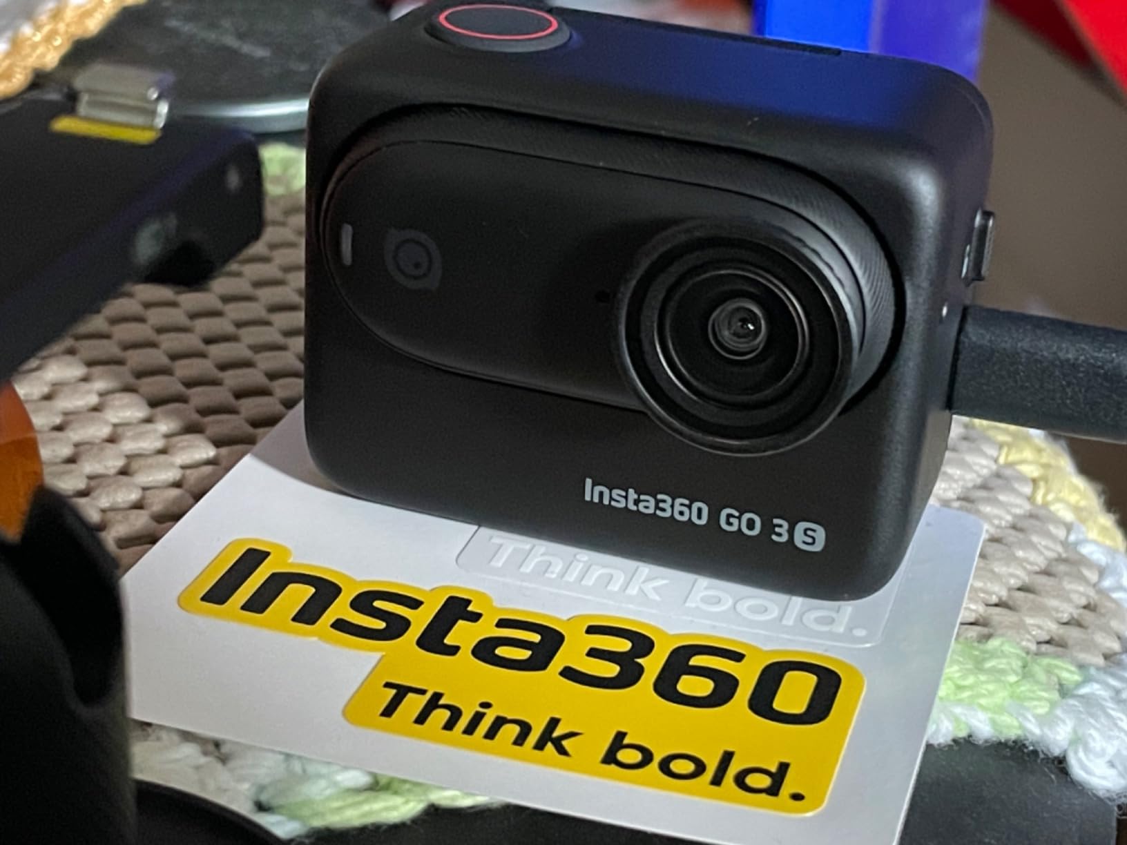 Insta360 GO 3S - 128 GB Black 4K Tiny Portable Vlogging Camera, Hands-Free POVs, Mount Anywhere, Stabilization, 140 Min Battery Life, 10m Waterproof, Pet POV Customer Review Insta360 GO 3S - 128 GB Black 4K Tiny Portable Vlogging Camera, Hands-Free POVs, Mount Anywhere, Stabilization, 140 Min Battery Life, 10m Waterproof, Pet POV - Customer Photo 1