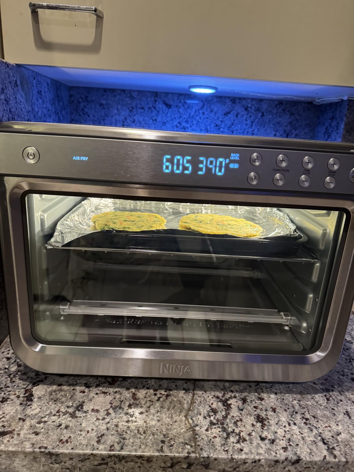 Ninja Air Fryer & Toaster Oven | Prestige Smart XL Countertop Oven | Bakes up to 20 Cookies, Fits up to a 12lb Turkey Customer Review Ninja Air Fryer & Toaster Oven | Prestige Smart XL Countertop Oven | Bakes up to 20 Cookies, Fits up to a 12lb Turkey - Customer Photo 2