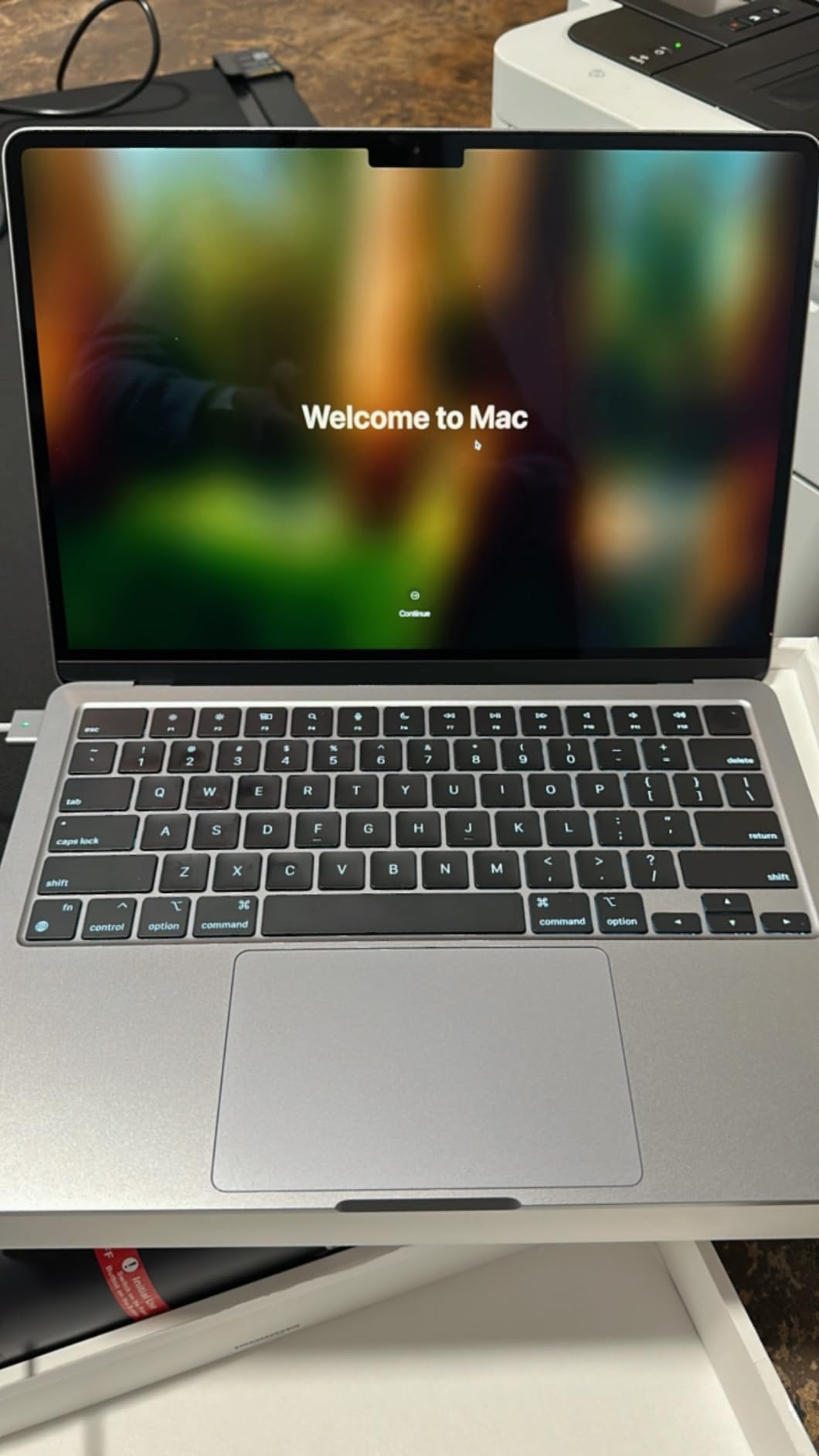Apple MacBook Air with Apple M3 Chip, 13-inch, 8GB RAM, 256GB SSD Storage, Midnight (Renewed) Customer Review Apple MacBook Air with Apple M3 Chip, 13-inch, 8GB RAM, 256GB SSD Storage, Midnight (Renewed) - Customer Photo 1