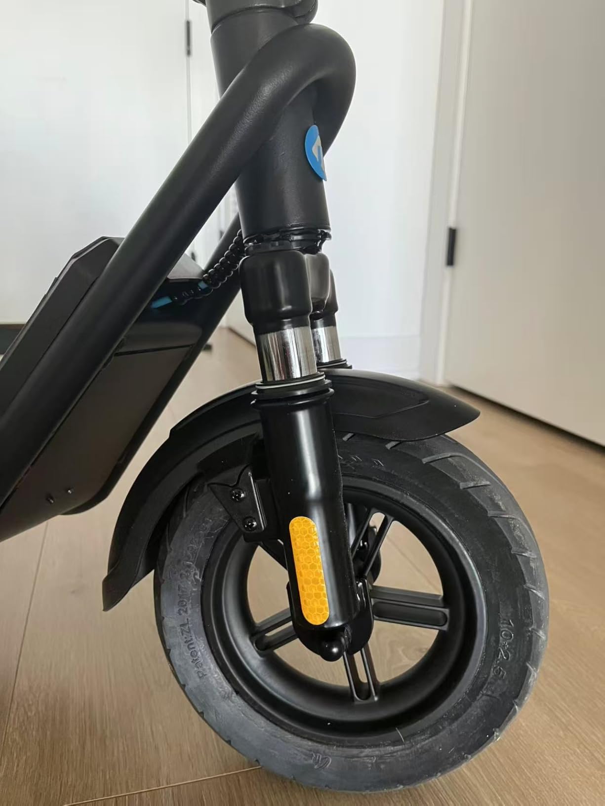 Hoverfly X3/X5 Electric Scooter for Adults, 18/25 Mile Range, 20Mph Top Speed, 500W Motor, 10'' Solid Tire, with Double Suppression Electric Code Lock Walk Assist Mode, Foldable Commuting E Scooter - Customer Photo 2