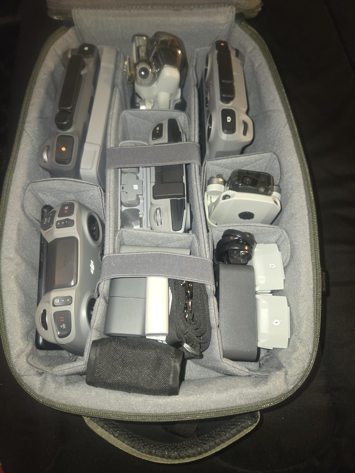 K&F CONCEPT Camera Backpack,Hardshell Photography DSLR Camera Bag with 15-15.6 Inch Laptop Compartment Hard Shell Camera Case Compatible with Canon/Nikon/Sony/DJI Mavic Drone - Customer Photo 1