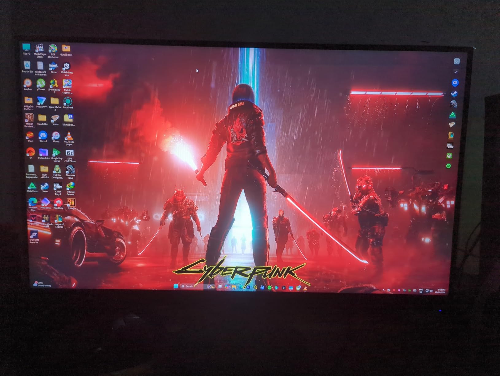 Acer Nitro 27 Inch QHD 2560 x 1440 IPS Gaming Monitor | AMD FreeSync | Up to 180Hz Refresh | Up to 0.5ms | DCI-P3 95% | HDR 10 Support | KG271U N3bmiipx customer photo 1