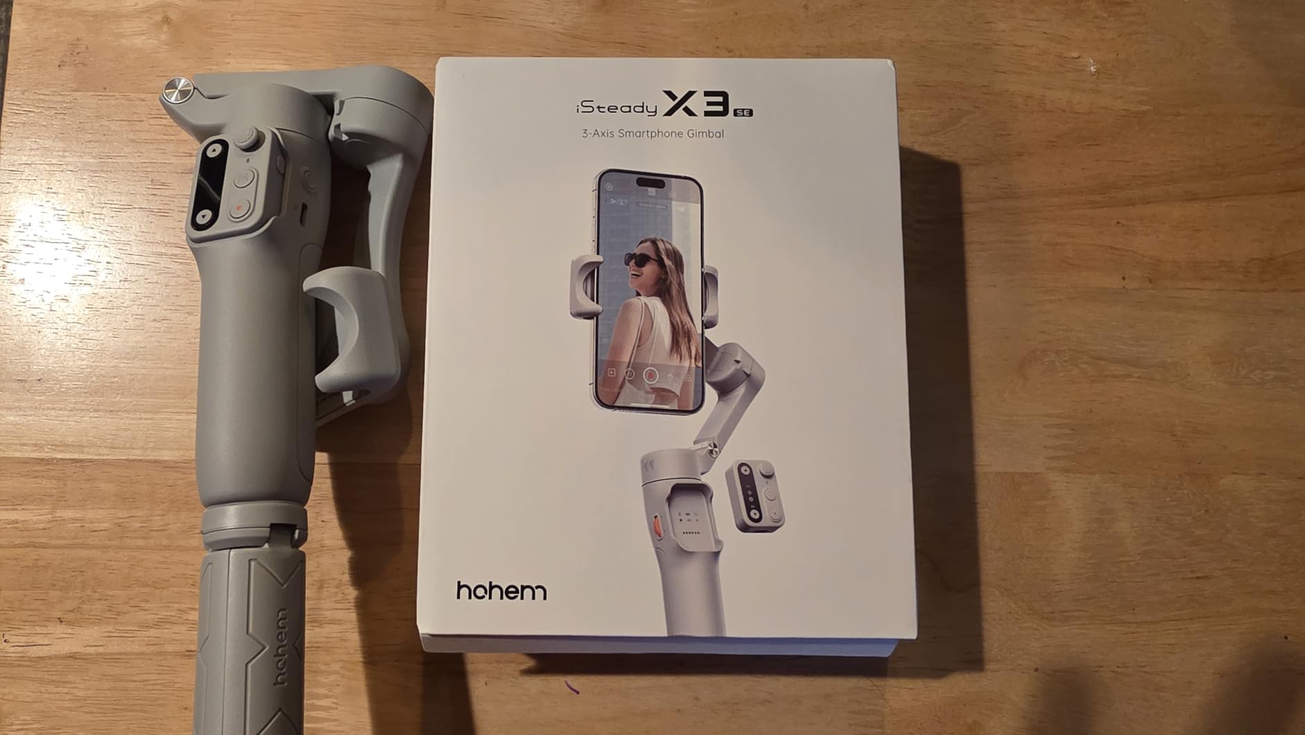 hohem iSteady X3 SE Gimbal Stabilizer for iPhone, Phone Stabilizer with Detachable Remote Control, Portable Foldable 3-Axis Phone Gimbal for Android & iPhone 16 15 Pro Max, Ideal for Travel Vlogging - Customer Photo 1