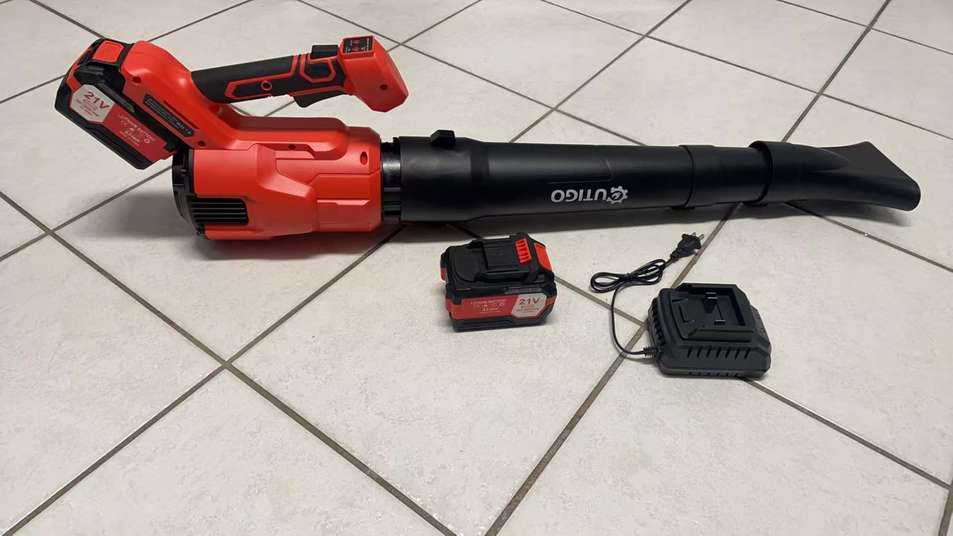 Cordless Leaf Blower with 2 * 21V 4.5Ah Batteries and 2 Tubes, Powerful Lightweight Handheld Garden Leaf Blower, Suitable for Dust Removal, Snow Removal, Yard and Homework - Customer Photo 2