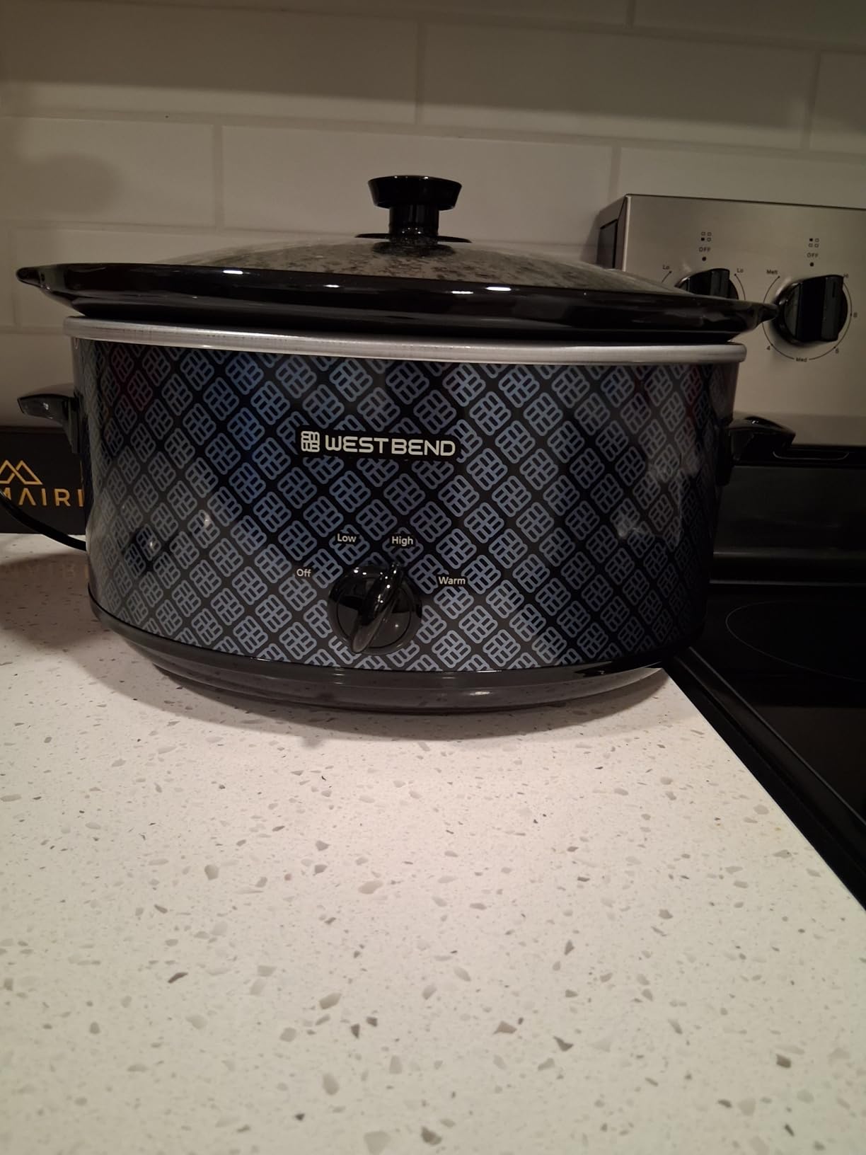 West Bend Slow Cooker 6-Quart Manual Crockery Style with Dishwasher Safe Oval Ceramic Crockpot and Glass Lid Two Temperature Settings Plus Keep Warm, 330-Watts, Black customer photo 1