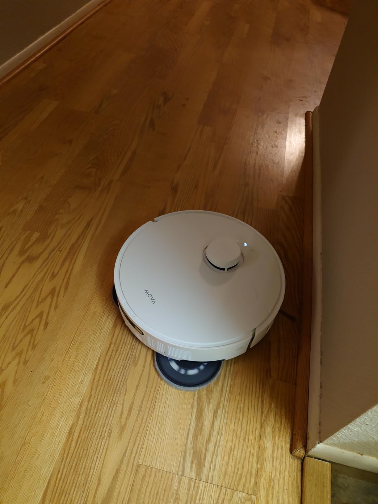 Mova P10 Pro Ultra Robot Vacuum and Mop 13,000Pa Suction, 140F Hot Water Auto Mop Washing & Drying, Dual Spinning Extenable Mop,10.5mm Lifting for Carpet, 360Obstacle Avoidance, App Control - Customer Photo 1