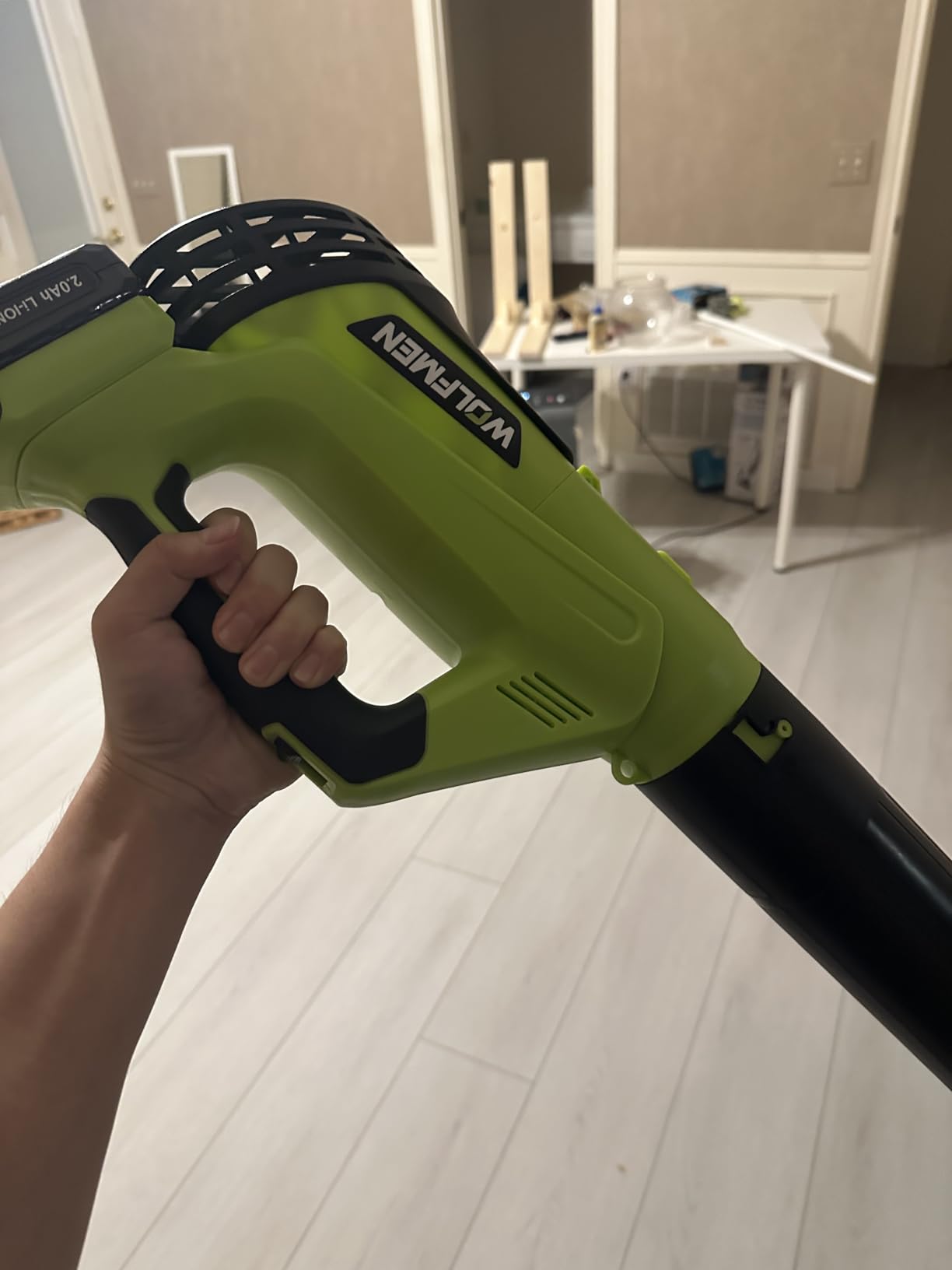 WOLFMEN Leaf Blower, Cordless with 2 Batteries and Charger, 2 Speed Mode (LB-8197) customer photo 1