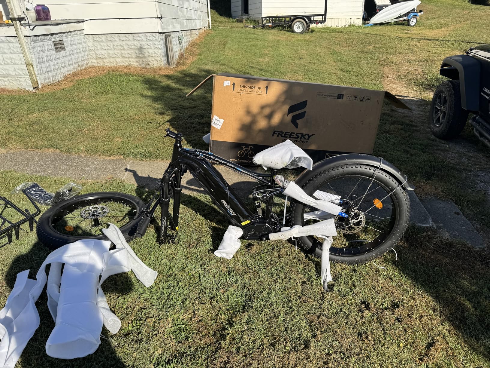 FREESKY 2000W Electric Bike for Adults, 37MPH & 95Miles Range, Dirt All-Terrain Electric Bicycle, 48V 25Ah Removable Battery,26 FREESKY 2000W Electric Bike for Adults, 37MPH & 95Miles Range, Dirt All-Terrain Electric Bicycle, 48V 25Ah Removable Battery,26