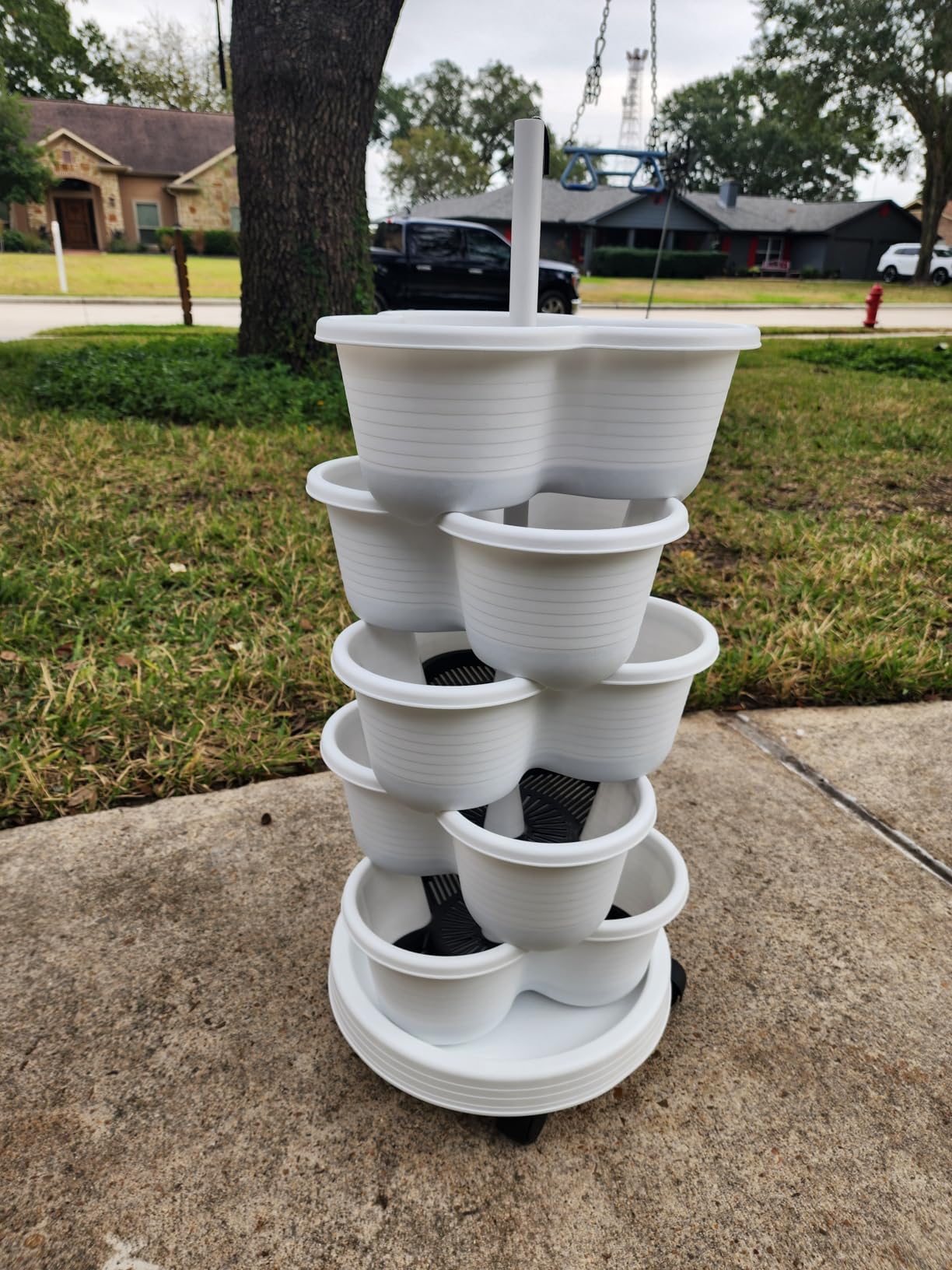 VECELO 5 Tier Vertical Garden Planter, Self Watering Stackable Planters with Wheels for Strawberries, Herbs, Flowers, Vegetables, White customer photo 2