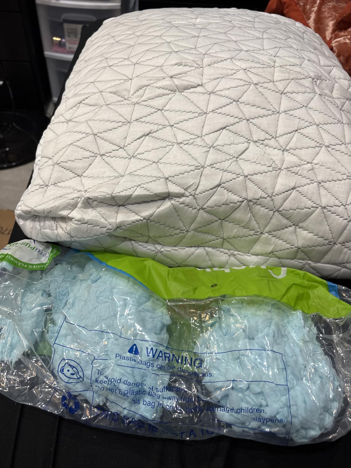 CushyOasis Shredded Memory Foam Pillows, Bed Pillows for Sleeping, Queen Size Pillows, Cooling Pillow, Stomach and Back Sleepers with Removable Washable Pillowcase Customer Review CushyOasis Shredded Memory Foam Pillows, Bed Pillows for Sleeping, Queen Size Pillows, Cooling Pillow, Stomach and Back Sleepers with Removable Washable Pillowcase - Customer Photo 3