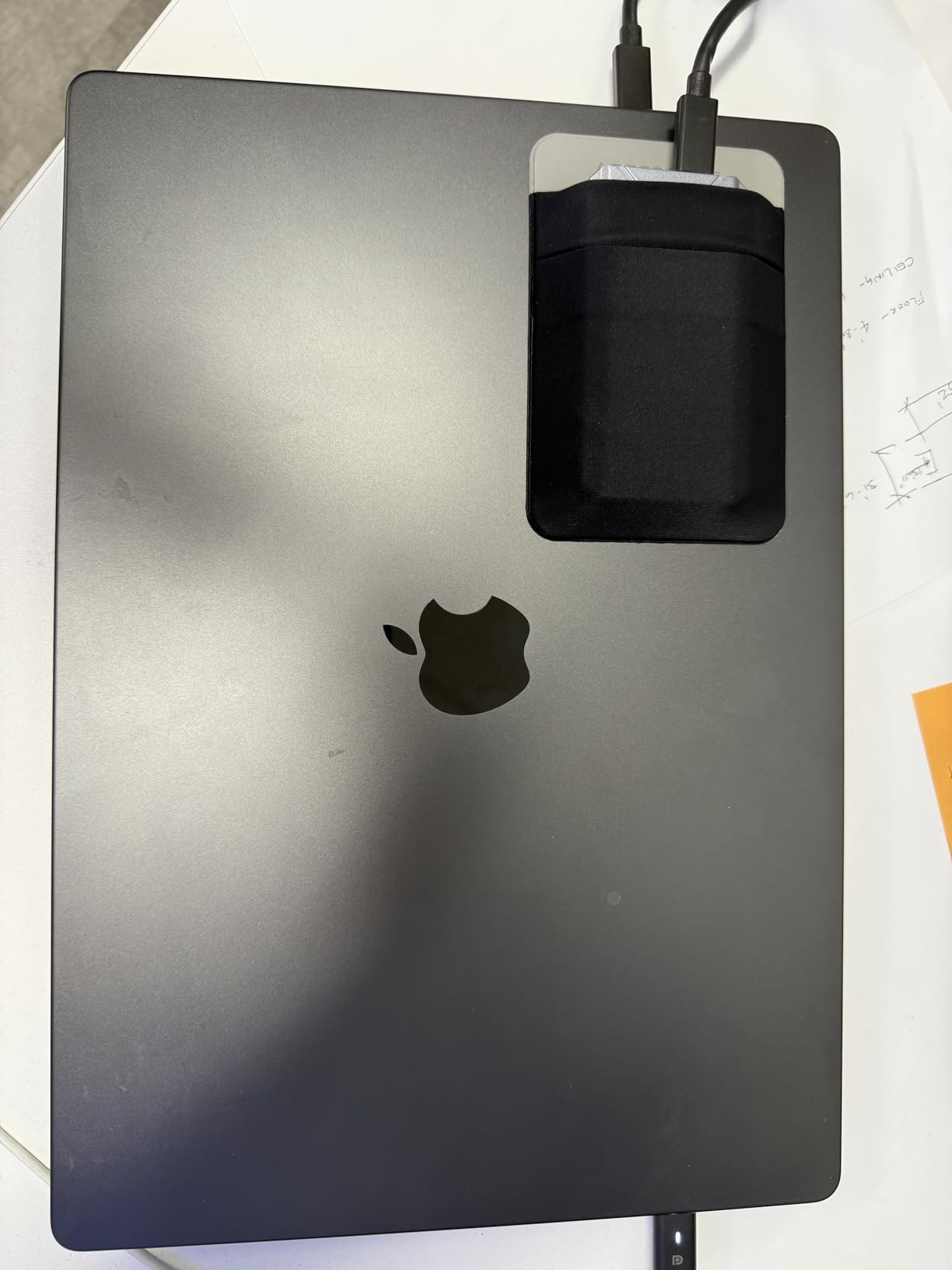 Apple 2024 MacBook Pro Laptop with M4 Max, 16-core CPU, 40-core GPU: Built for Apple Intelligence, 16.2-inch Liquid Retina XDR Display, 48GB Unified Memory, 1TB SSD Storage; Space Black - Customer Photo 3