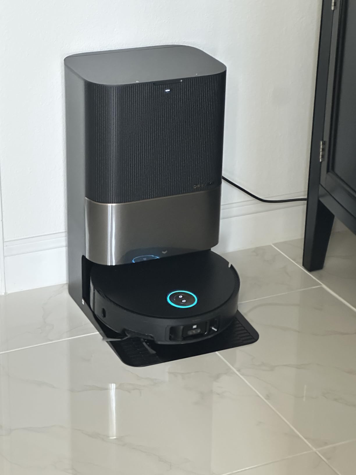 DREAME X50 Ultra Robot Vacuum and Mop with Auto-Empty and Mop Self-Cleaning, 20,000Pa Suction, Obstacle Avoidance and 360° Navigation, Corner to Edge Deep Cleaning, Detangling Brush - Customer Photo 2