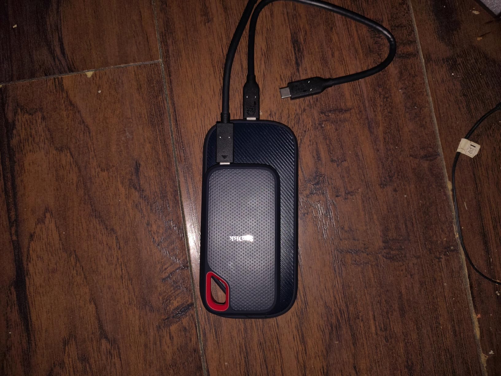 SanDisk Extreme PRO Portable SSD with USB4 2TB, Up to 3800 MB/s Read and 3700MB/s Write - Customer Photo 2