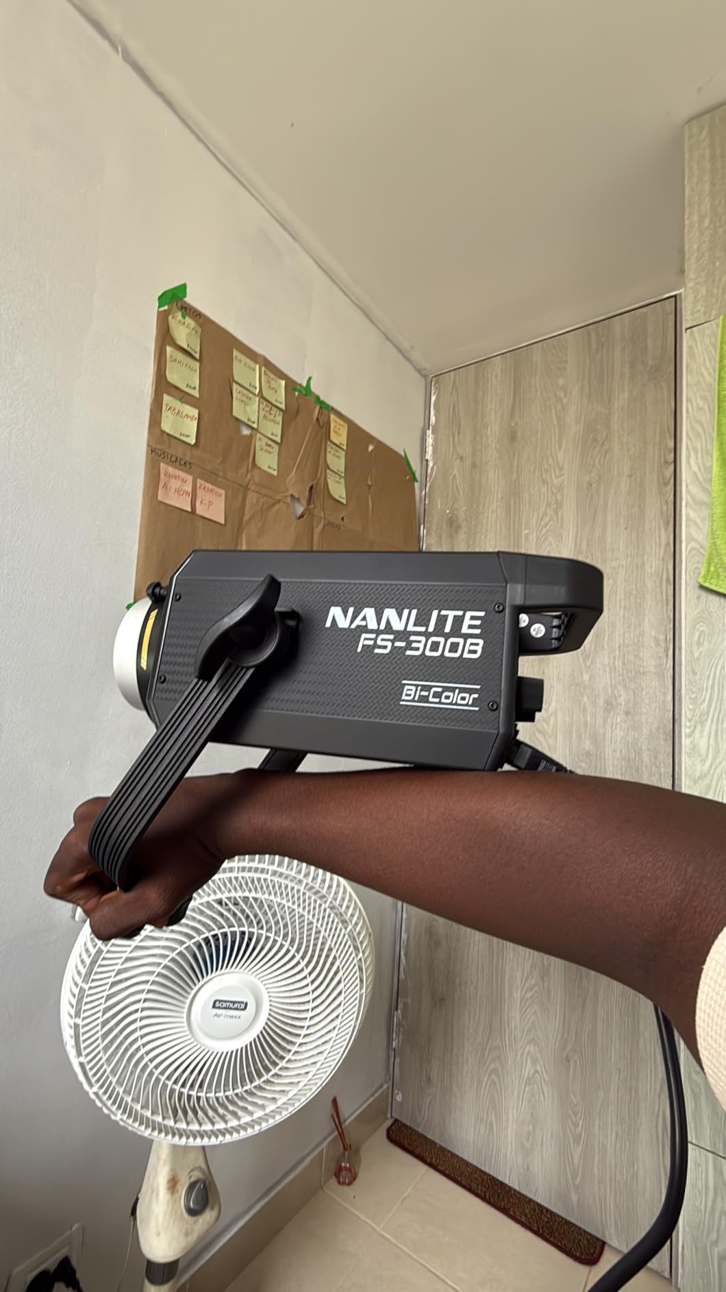 Nanlite FS-300B 300W Bi-Color LED Spotlight-2700K-6500K Adjustable CRI 96,App Control,Led Video Light Bowens Mount for Photography/Videography/YouTube/TikTok Content Creation & Live Streaming - Customer Photo 1