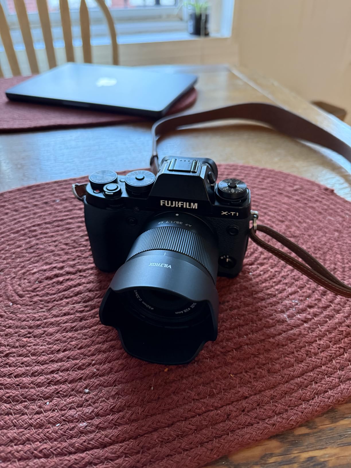 VILTROX 35mm f1.7 Fuji, AF 35mm F1.7 X-Mount for Fujifilm X Mount, Auto Focus X Mount Lens for Fujifilm X-T1 X-T10 X-T2 X-T20 X-T3 X-T4 X-T100 X-T200 X-T30 X-PRO02 XS10 XS20 - Customer Photo 1