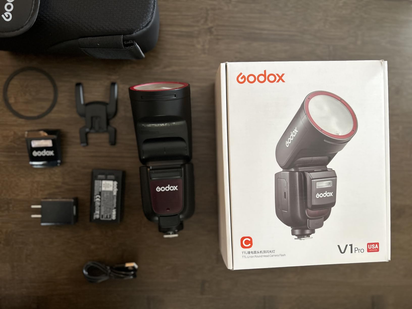 Godox V1 Pro C V1Pro-C USA Version Camera Flash Compatible for Canon Camera Flash Speedlite,76Ws 2.4G TTL 1/8000 HSS,500 Full Power Flashes,1.3s Recycle Time,2980mAh Li-ion Battery,LED Modeling Lamp - Customer Photo 1