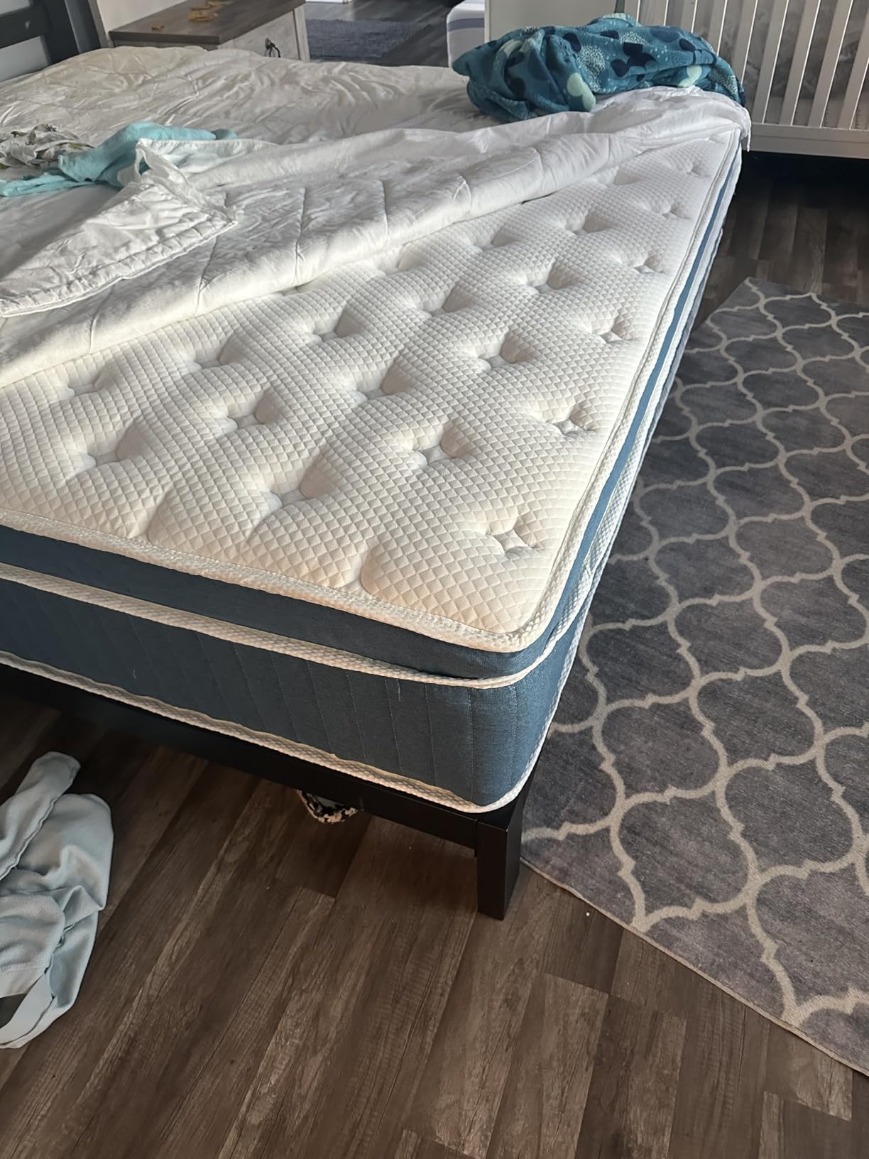 Rimensy Full Mattress, 12 Inch Hybrid Mattress in a Box, Gel Memory Foam Mattress, Individually Wrapped Pocket Coils Innerspring Mattress, Support & Pressure Relief, Medium Firm Feel - Customer Photo 3