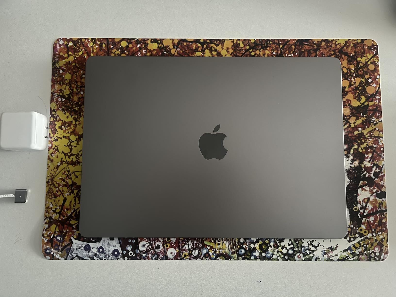 Apple 2024 MacBook Air with M3 chip, 15-inch, 16GB RAM, 256GB SSD, Space Gray (Renewed) Customer Review Apple 2024 MacBook Air with M3 chip, 15-inch, 16GB RAM, 256GB SSD, Space Gray (Renewed) - Customer Photo 1
