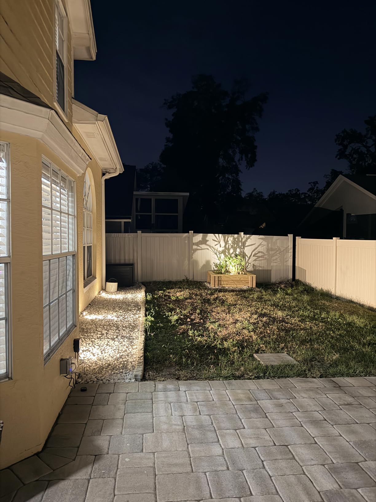 SUNVIE All-in-One LED Low Voltage Landscape Lighting Kit, 12-Pack Landscape Lights with Transformer 100FT Wire and Connectors, 3000K Waterproof Low Voltage Landscape Lights for Garden Yard House Tree customer photo 2