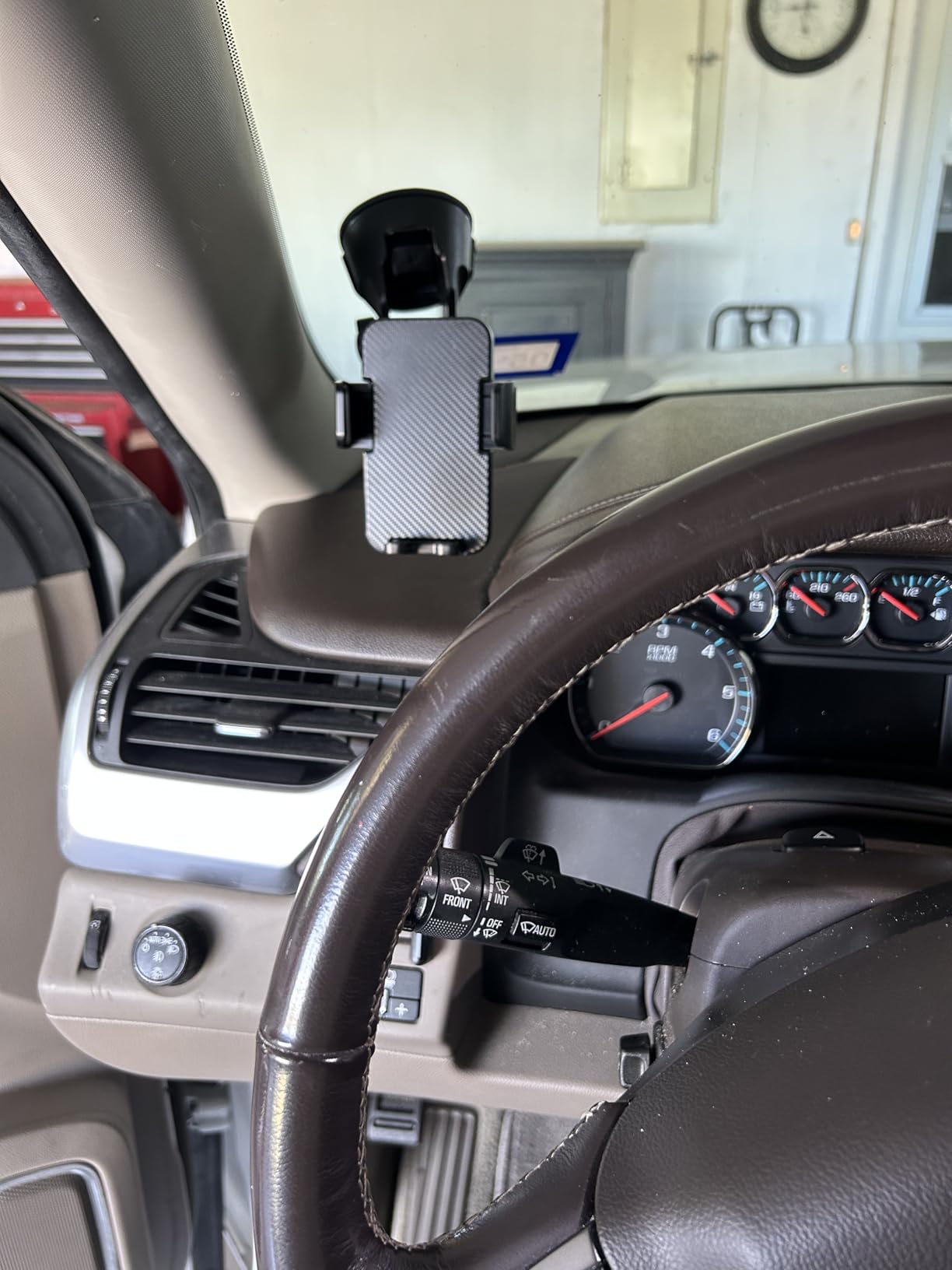 Qifutan Dash Mounted Holders Phone Holders for Your Car Phone Mount for Car Windshield Dashboard Air Vent Universal Desk Mounts Hands Free Automobile Cell Phone Holder Fit for iPhone Smartphone - Customer Photo 2