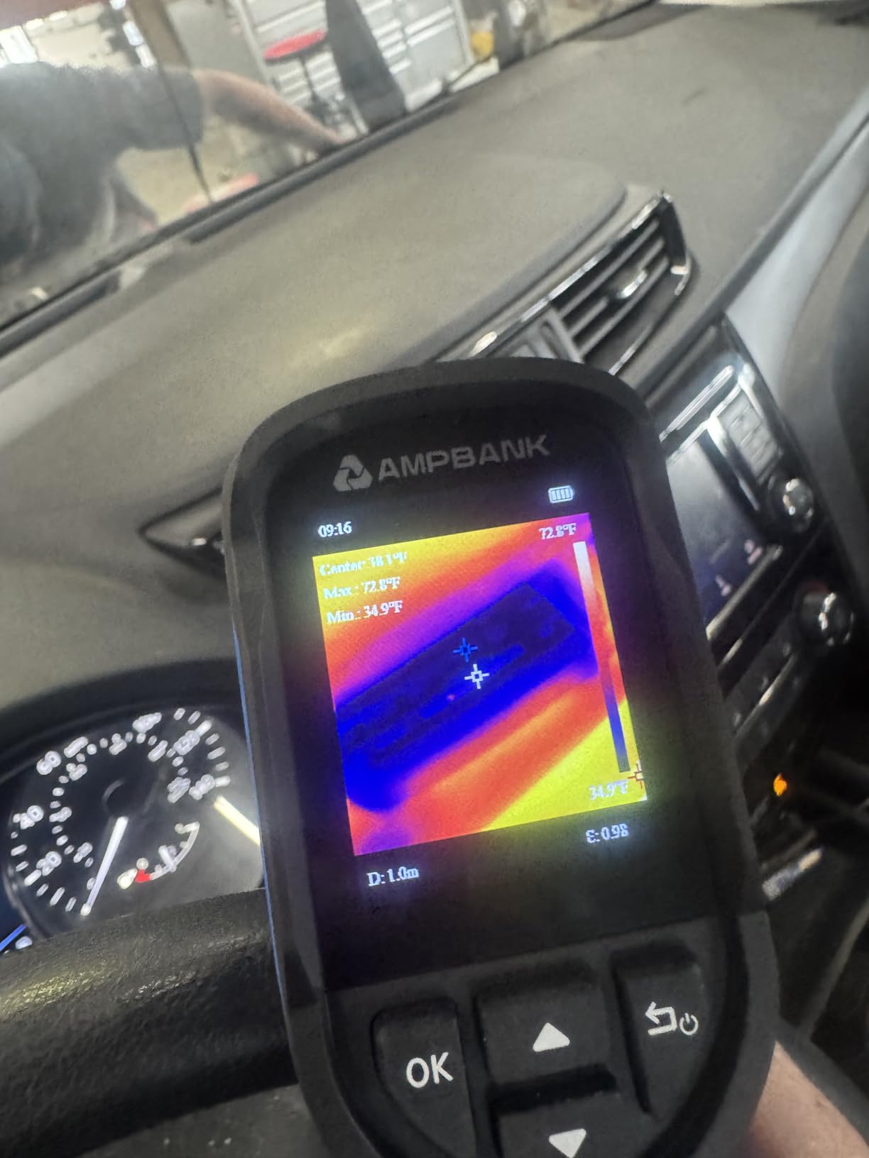 H128 Handheld Thermal Camera, 240 x 240 TISR Resolution, 24h Battery Life Thermal Imaging Camera, 25 Hz Infrared Camera with Temperature Alarm, -4℉~ 842℉ Temp Range, IP65 Protection Level Customer Review H128 Handheld Thermal Camera, 240 x 240 TISR Resolution, 24h Battery Life Thermal Imaging Camera, 25 Hz Infrared Camera with Temperature Alarm, -4℉~ 842℉ Temp Range, IP65 Protection Level - Customer Photo 2