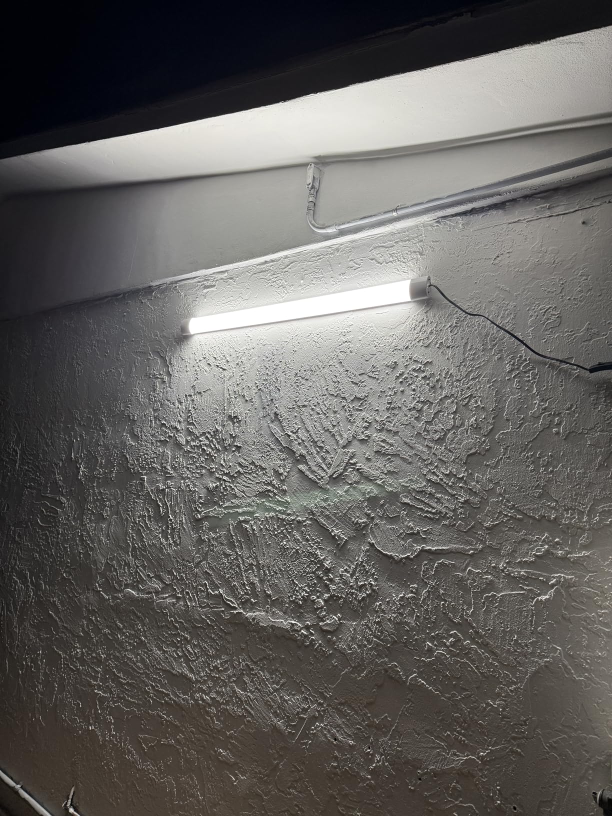 ALUSSO LED Shop Lights for Workshop 4FT, 4800LM Super Bright Garage Lights, 40W 30W 20W, 6500K 5000K 4000K 3000K 2700K 5CCT Selectable Basement Warehouse Lighting, ETL, 2 Pack Customer Review ALUSSO LED Shop Lights for Workshop 4FT, 4800LM Super Bright Garage Lights, 40W 30W 20W, 6500K 5000K 4000K 3000K 2700K 5CCT Selectable Basement Warehouse Lighting, ETL, 2 Pack - Customer Photo 1
