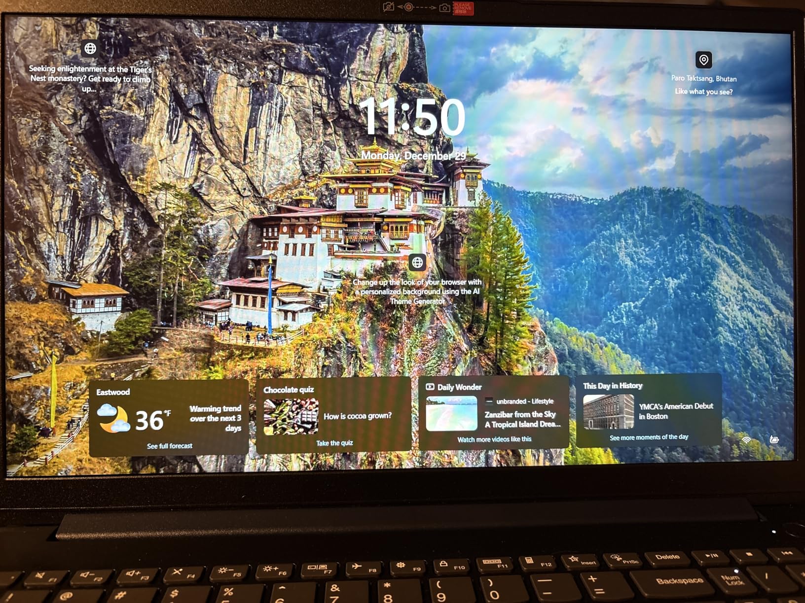 Lenovo IdeaPad 16 2-in-1 customer photo 2