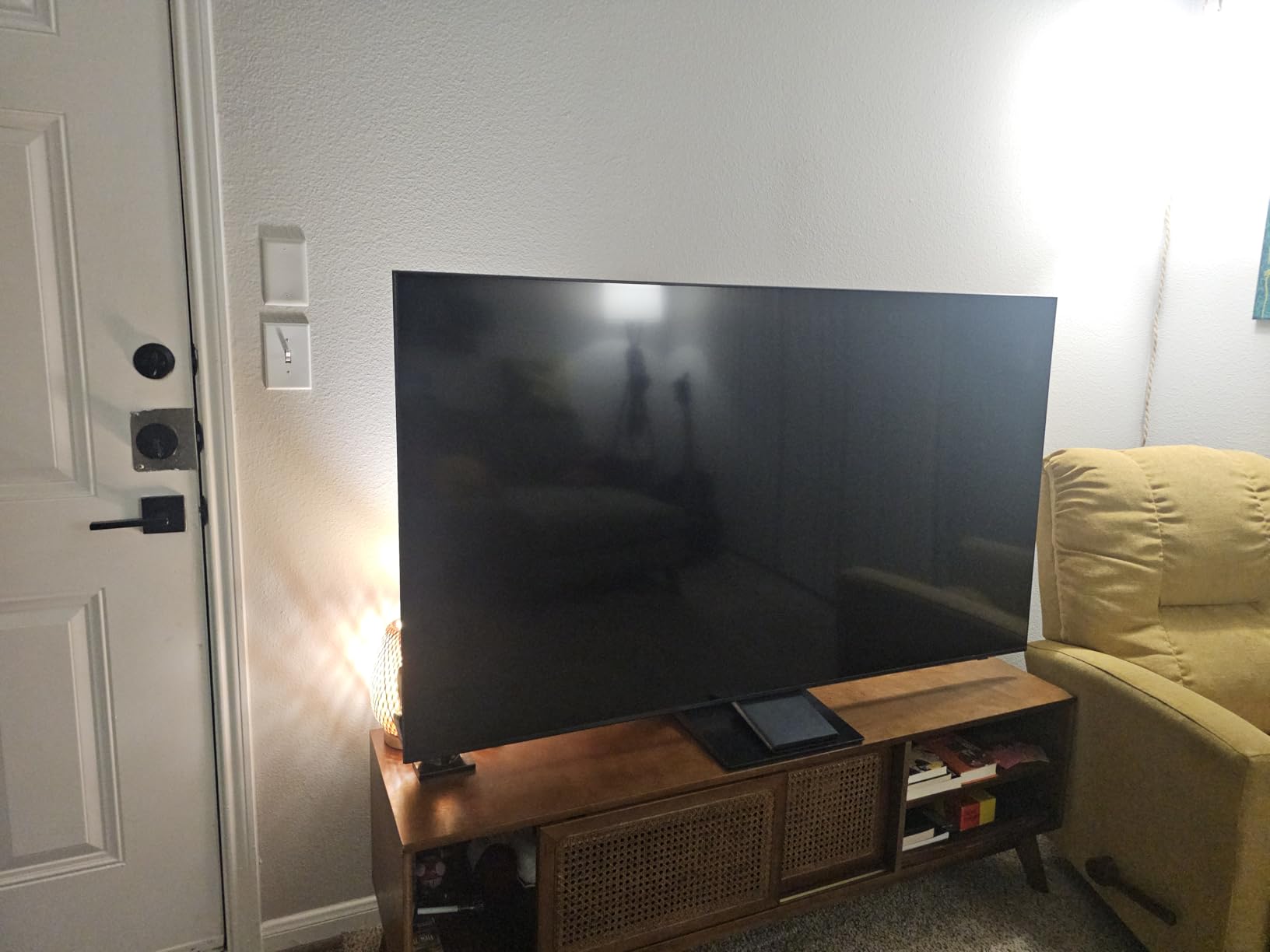Samsung 55-Inch Class Neo QLED QN70F 4K Mini LED Smart TV (2025 Model) NQ4 AI Gen2 Processor, Quantum Matrix Technology Slim, Motion Xcelerator 144Hz customer photo 1
