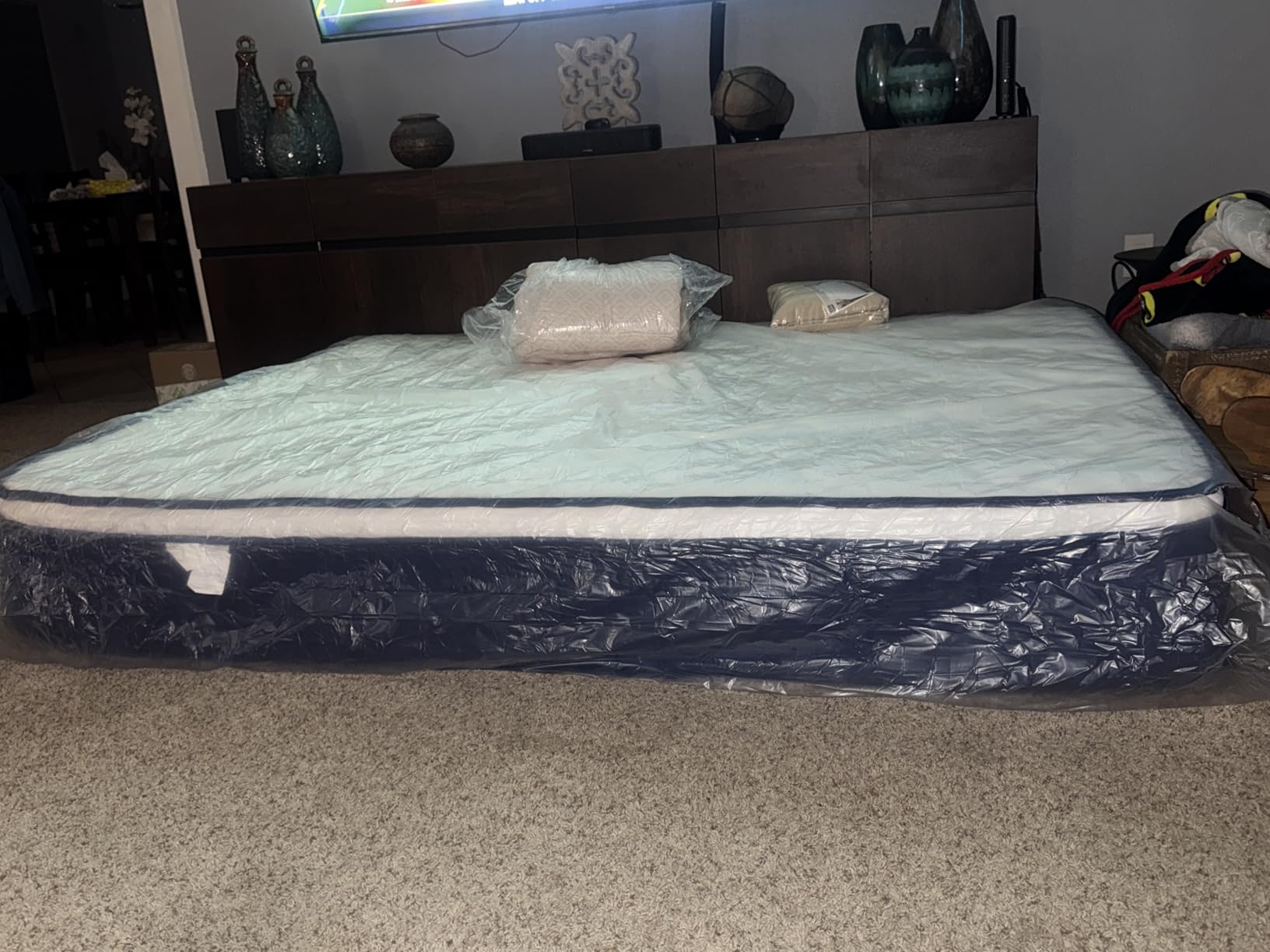 Kesyup 12 Inch Hybrid Queen Mattress in a Box - Gel Memory Foam & Pocket Springs for Back Pain Relief, Soft & Plush Fiberglass-Free Bed, CertiPUR-US Certified, 60x80 Inches Customer Review Kesyup 12 Inch Hybrid Queen Mattress in a Box - Gel Memory Foam & Pocket Springs for Back Pain Relief, Soft & Plush Fiberglass-Free Bed, CertiPUR-US Certified, 60x80 Inches - Customer Photo 1