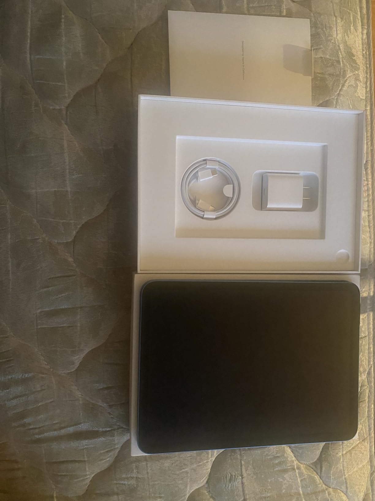 Apple iPad 11-inch: A16 chip, 11-inch Model, Liquid Retina Display, 128GB, Wi-Fi 6, 12MP Front/12MP Back Camera, Touch ID, All-Day Battery Life — Blue - Customer Photo 1