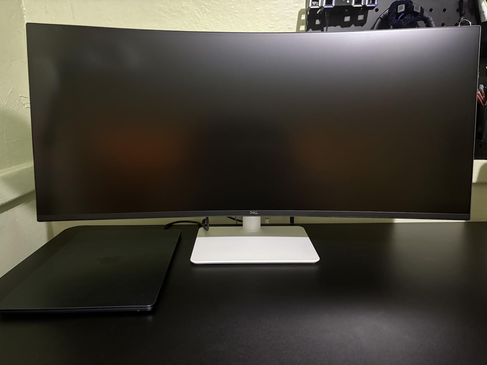 Dell 27 Plus 4K Monitor - S2725QS - 27-inch 4K (3840 x 2160) 120Hz 16:9 Display, IPS Panel, AMD FreeSync Premium, sRGB 99%, Integrated Speakers, 1500:1 Contrast Ratio, Comfortview - Ash White customer photo 2