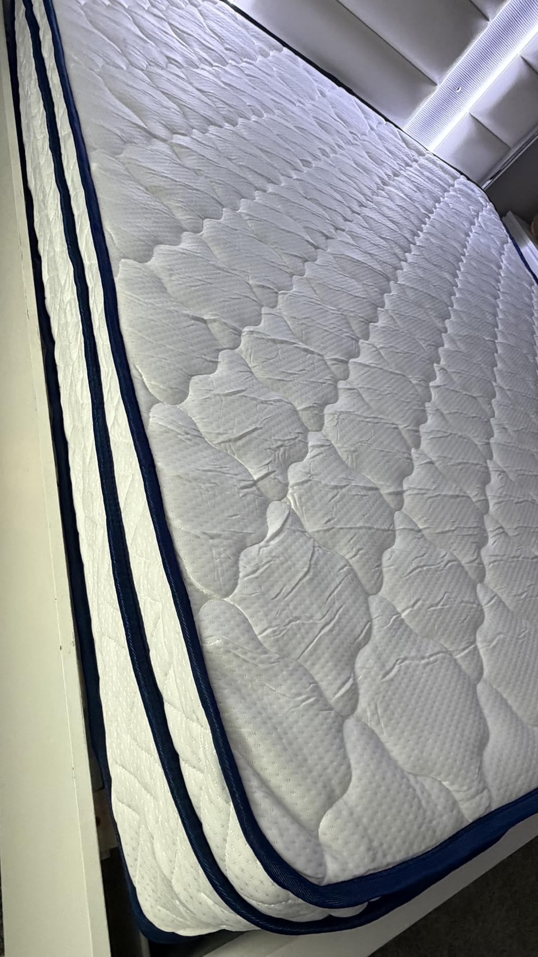 Full Size Mattress, 12 Inch Hybrid Mattress in a Box, Memory Foam Individually Wrapped Pocket Coils Innerspring Pressure Relief, Medium Firm - CertiPUR-US Certified, Fiberglass-Free, 54x75 Inches - Customer Photo 5